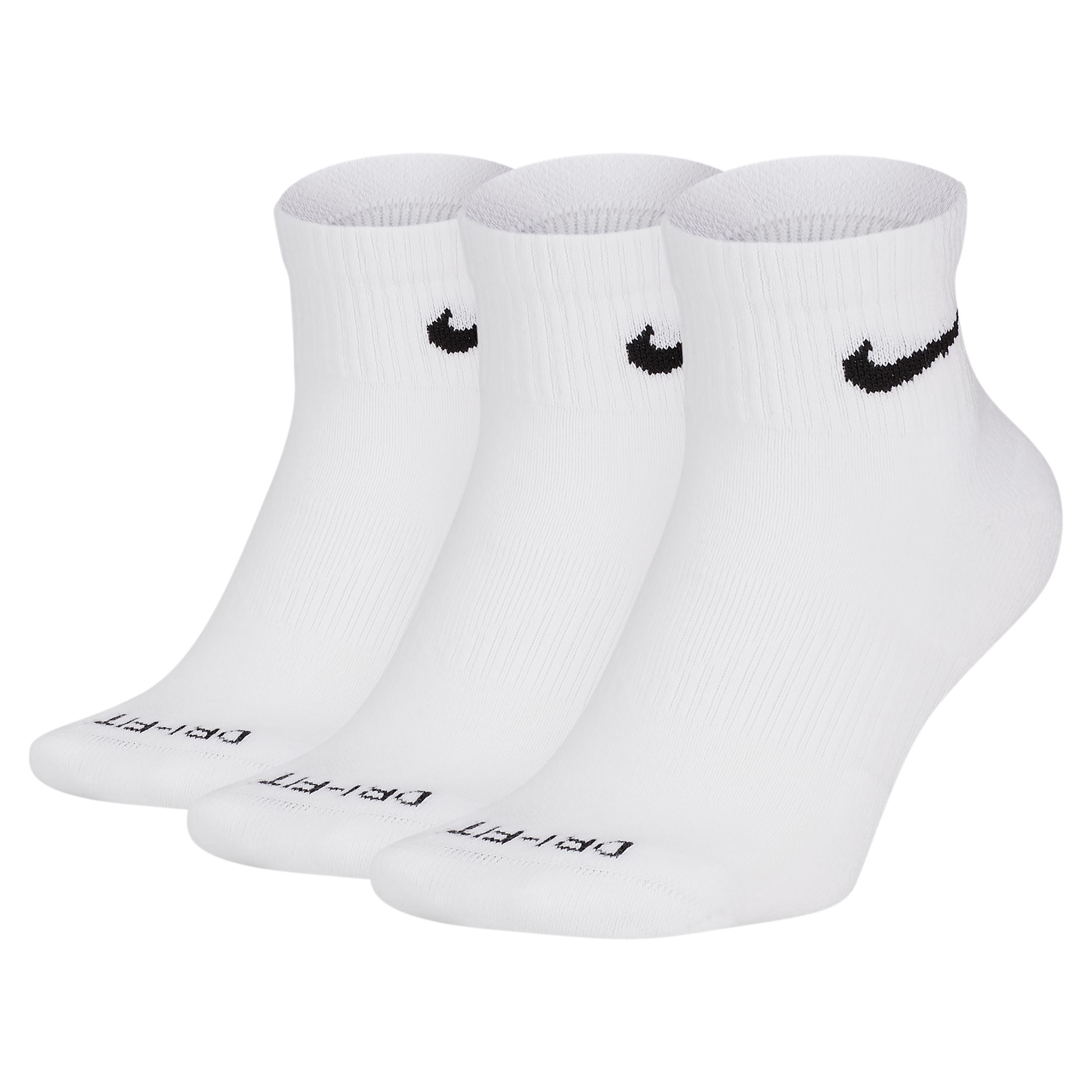 Nike Men's Everyday Plus Cushioned Training Ankle Socks (3 Pairs) Product Image