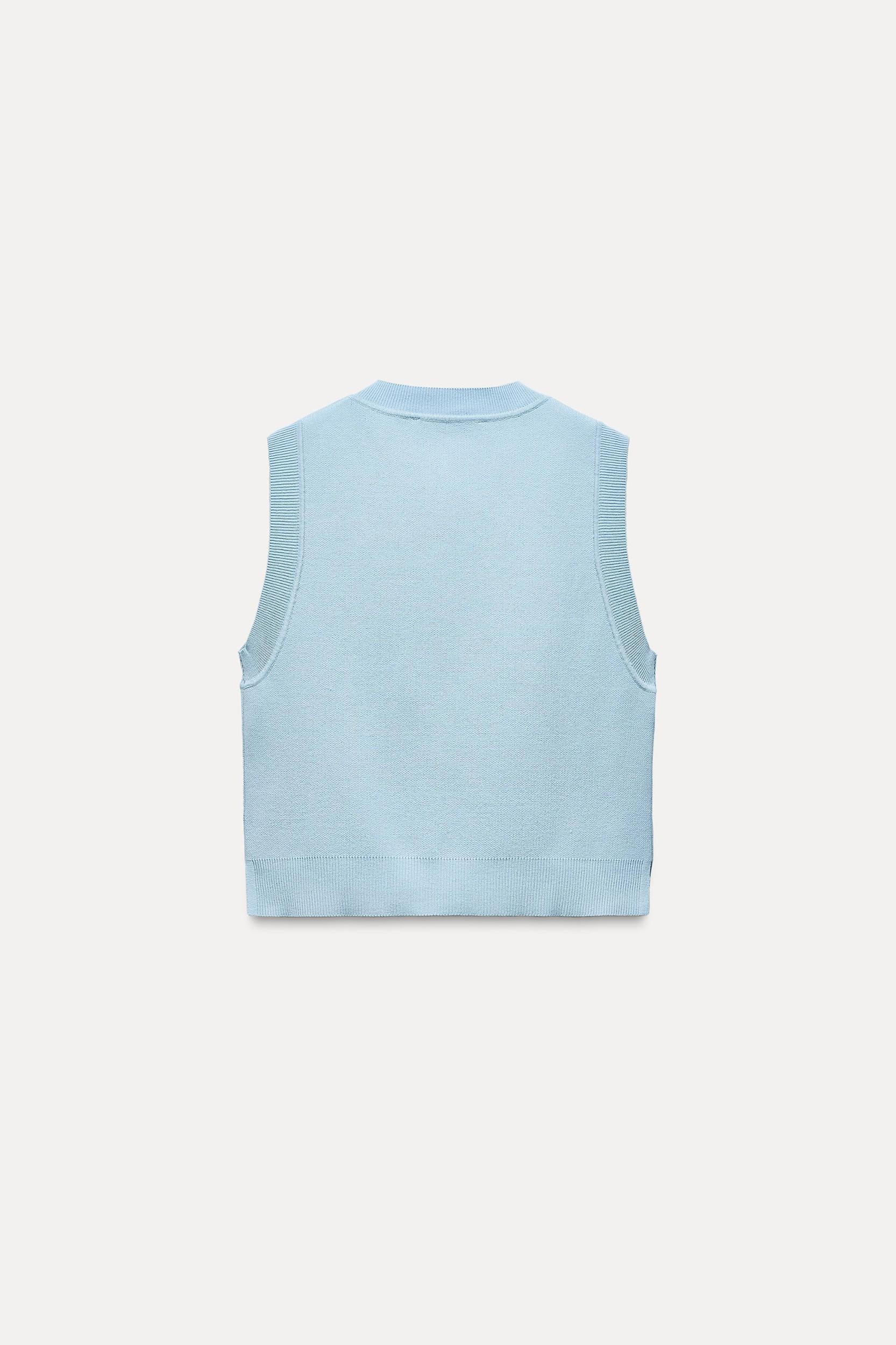 SLEEVELESS PLAIN KNIT SWEATER VEST Product Image