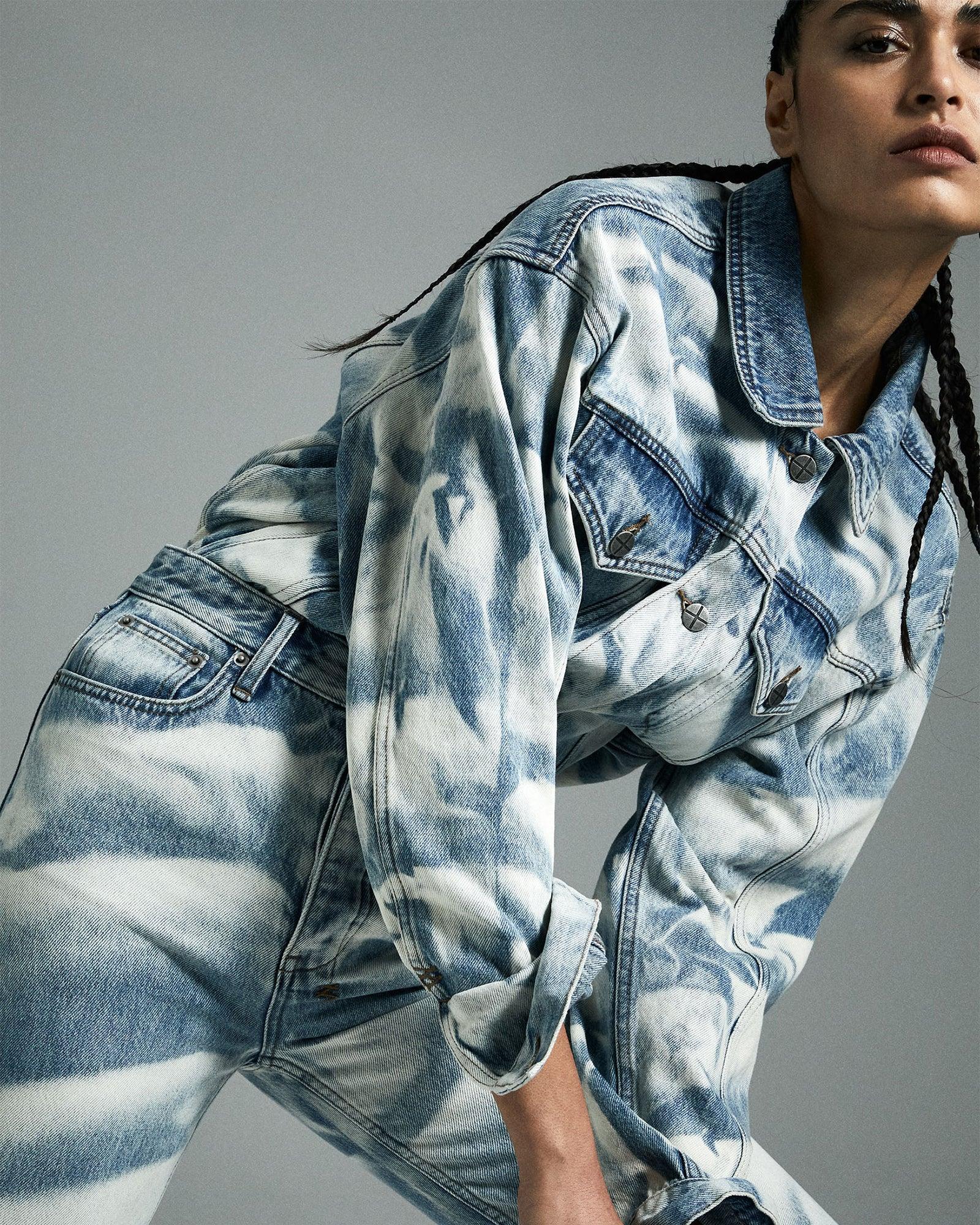 OVERSIZED JACKET STROKES Female Product Image