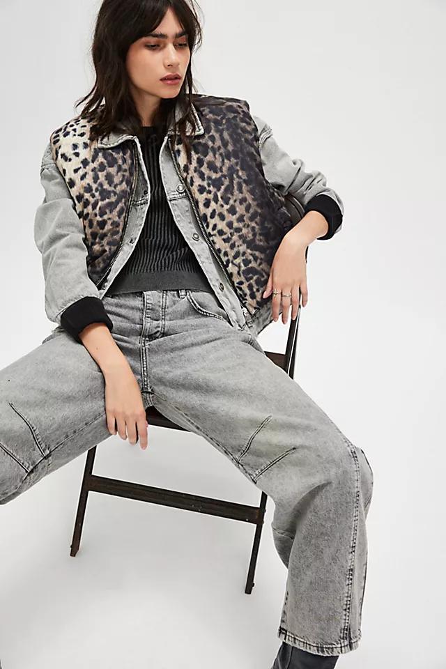 APPARIS Phoenix Leopard Vest Product Image