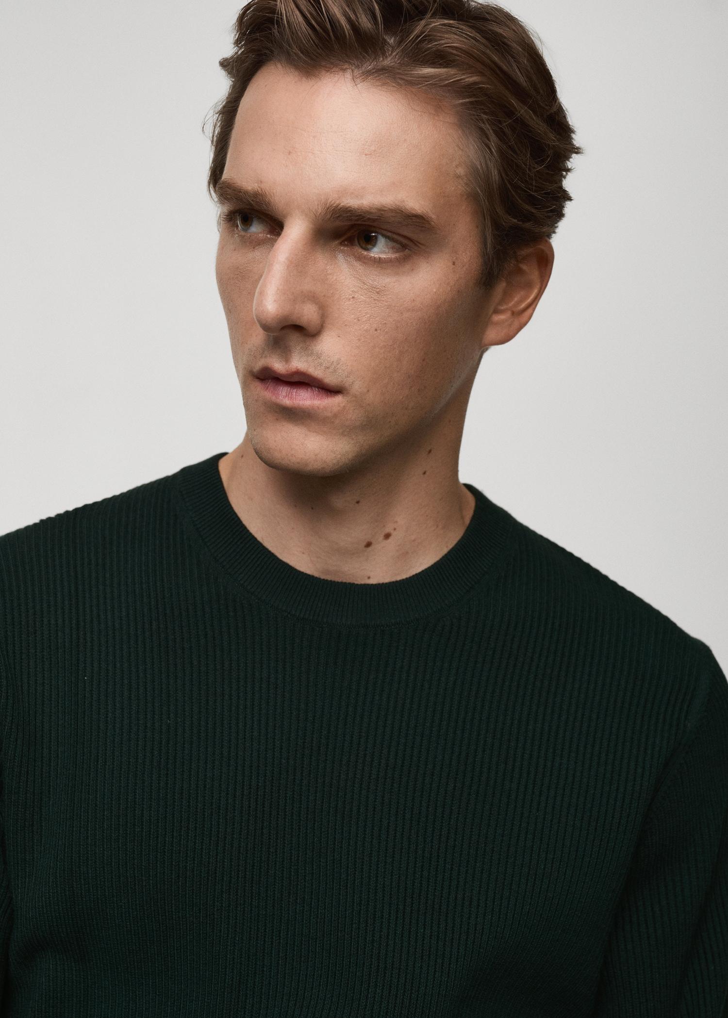 Fine rib-knit cotton sweater - Men | MANGO USA Product Image