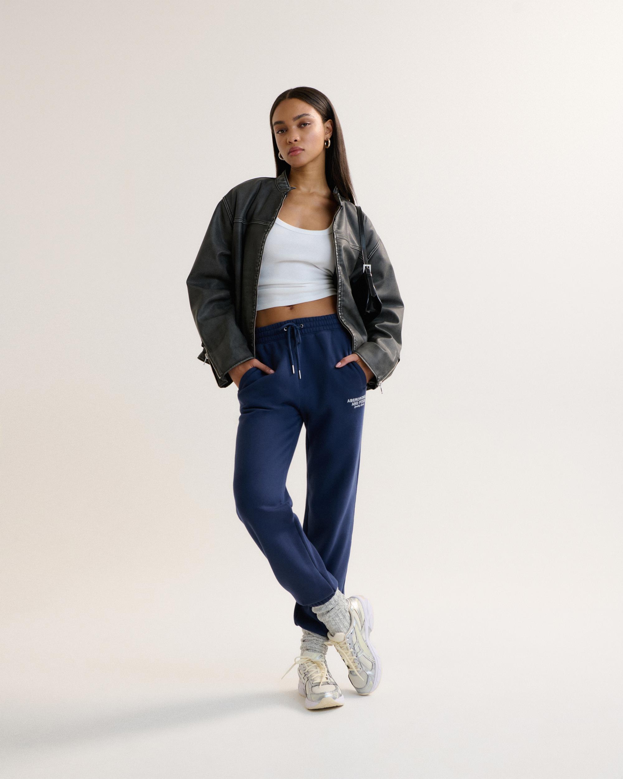 Essential Oversized Logo Sunday Jogger Product Image