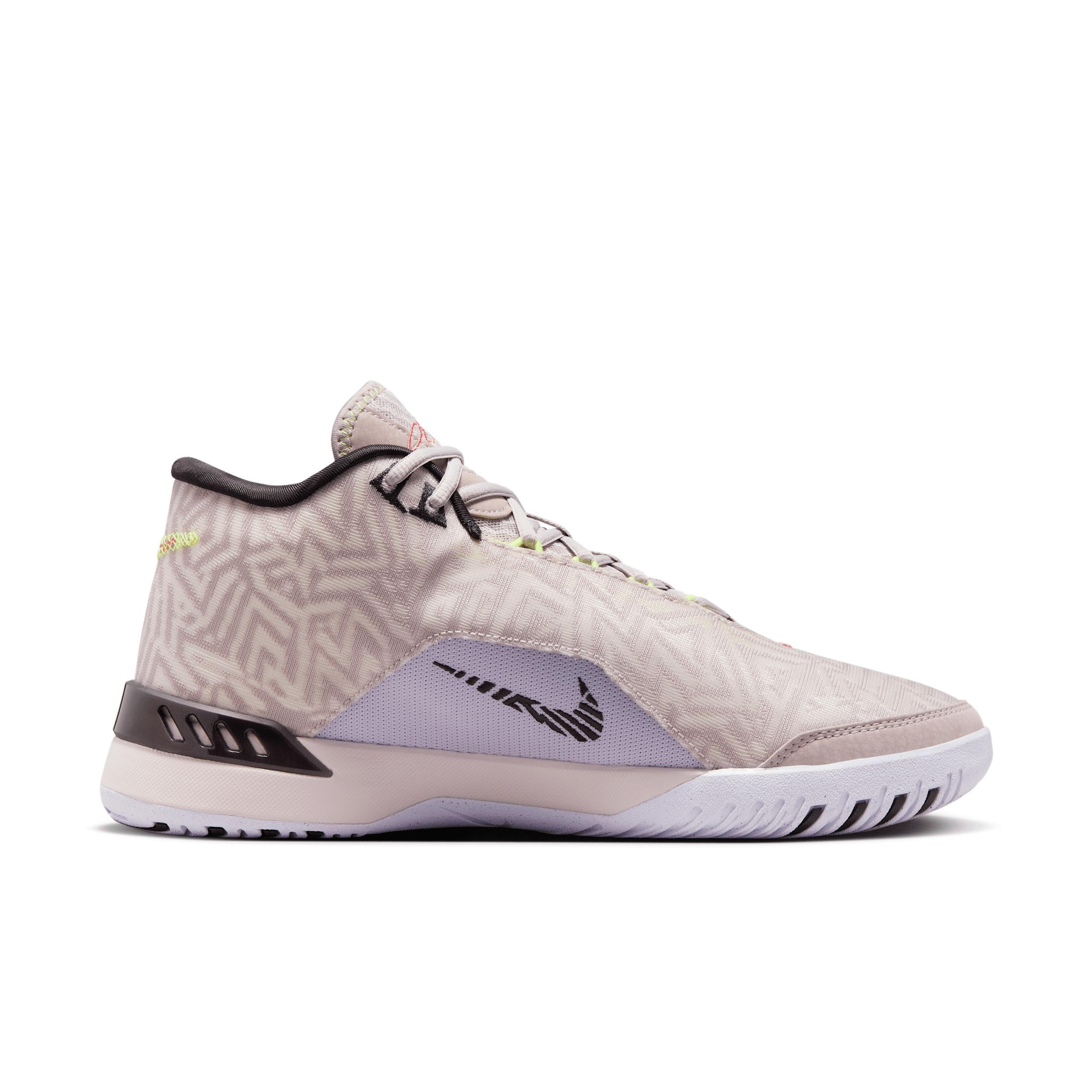 Nike Men's LeBron NXXT Genisus Basketball Shoes Product Image