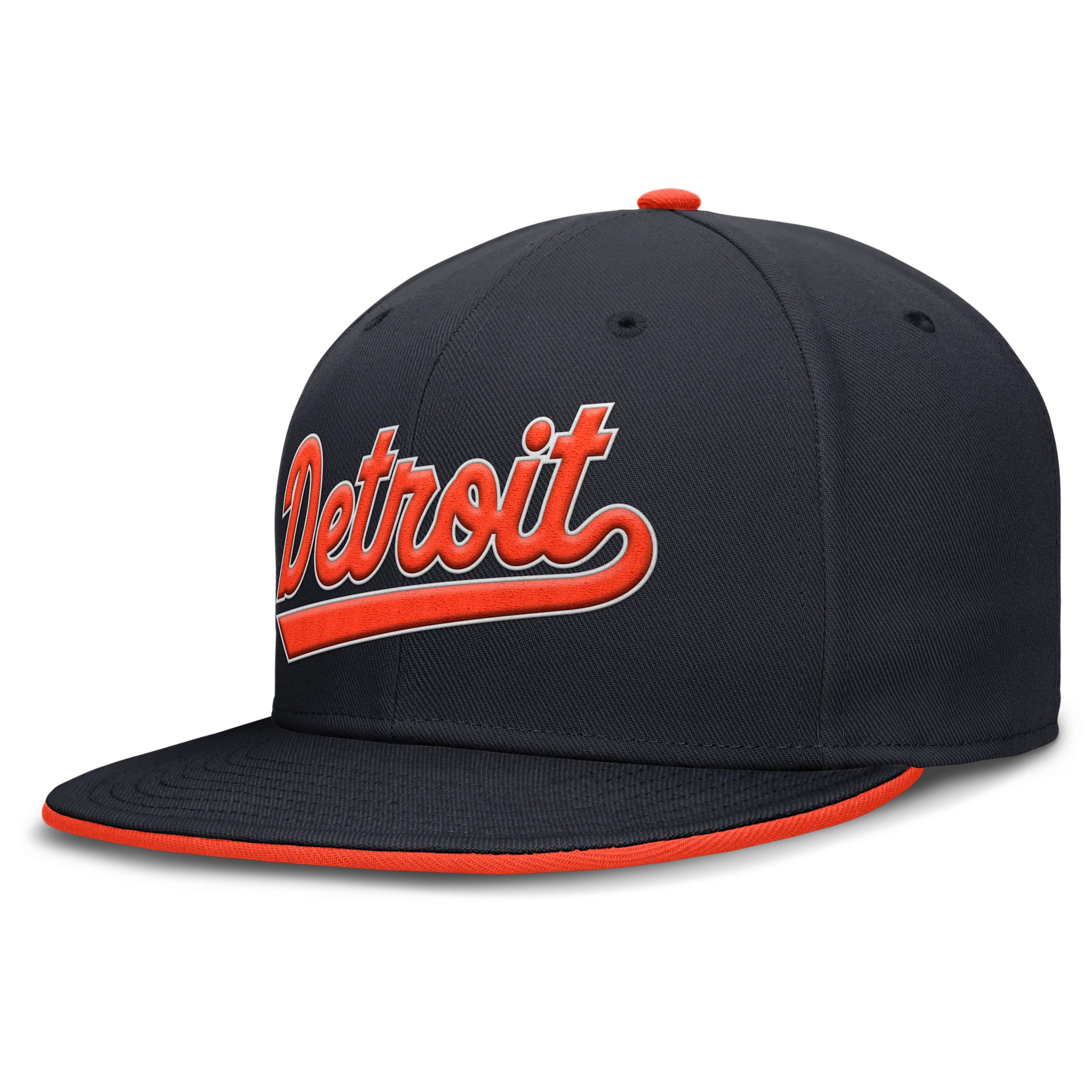 Arizona Diamondbacks True Nike Men's Dri-FIT MLB Fitted Hat Product Image
