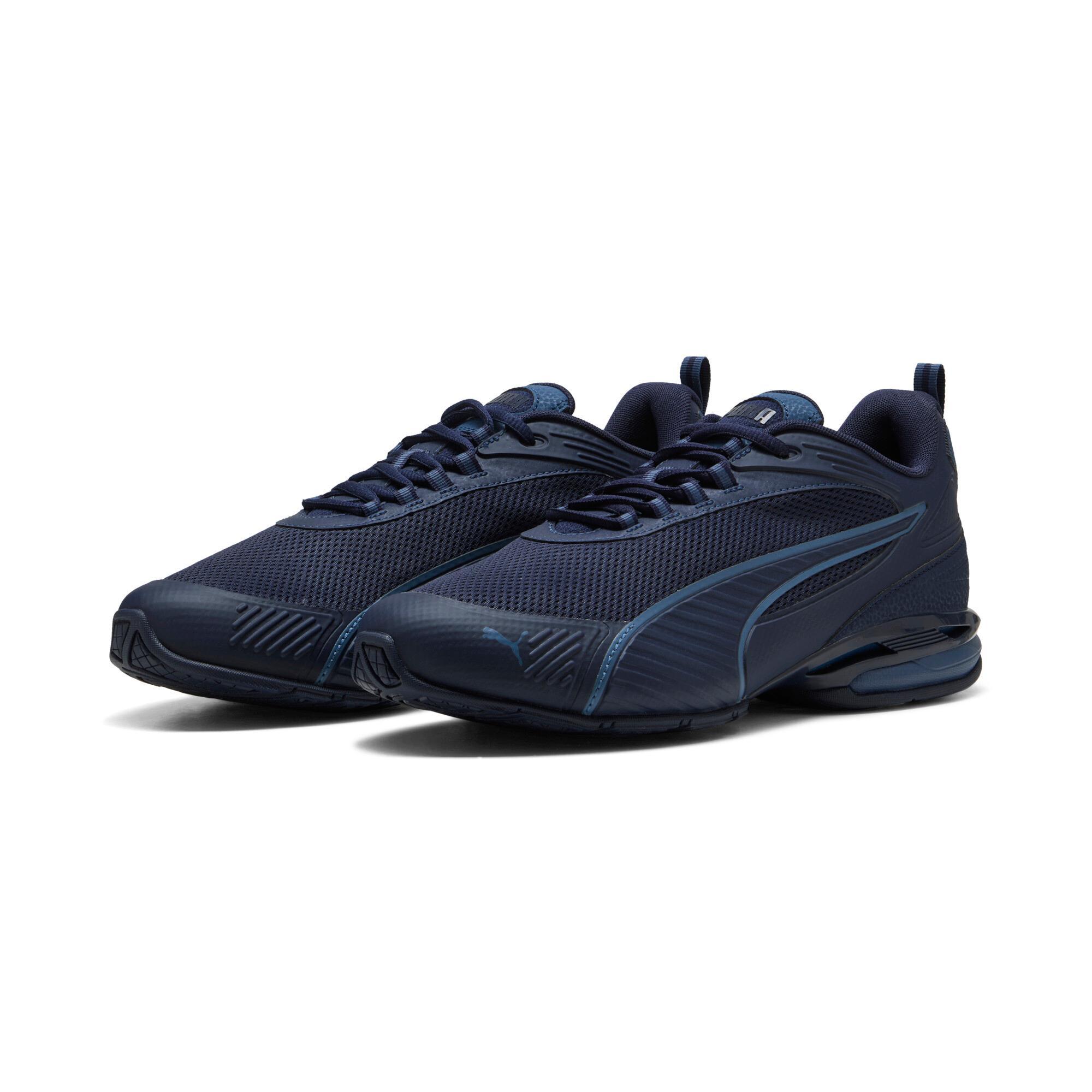 Magnetic Men's Sneakers Product Image
