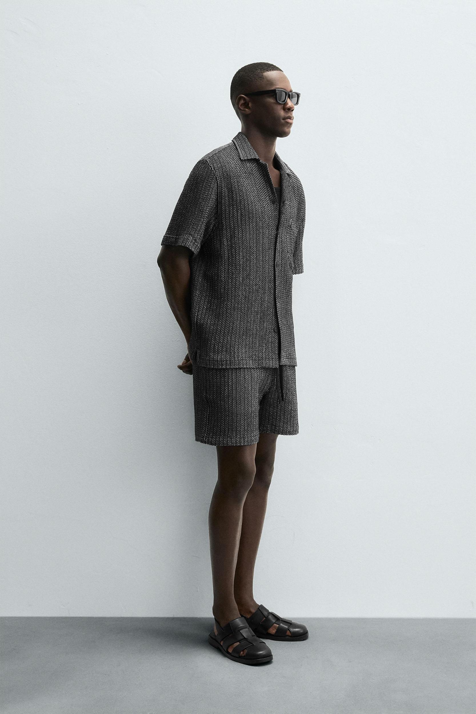 JACQUARD TEXTURED SHIRT Product Image