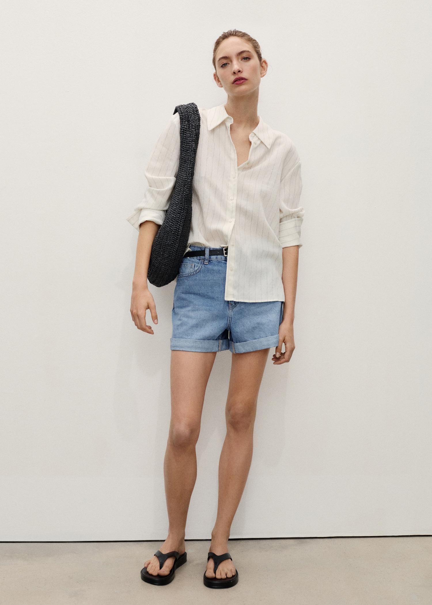 High-waisted mom-fit denim shorts - Women | MANGO USA Product Image