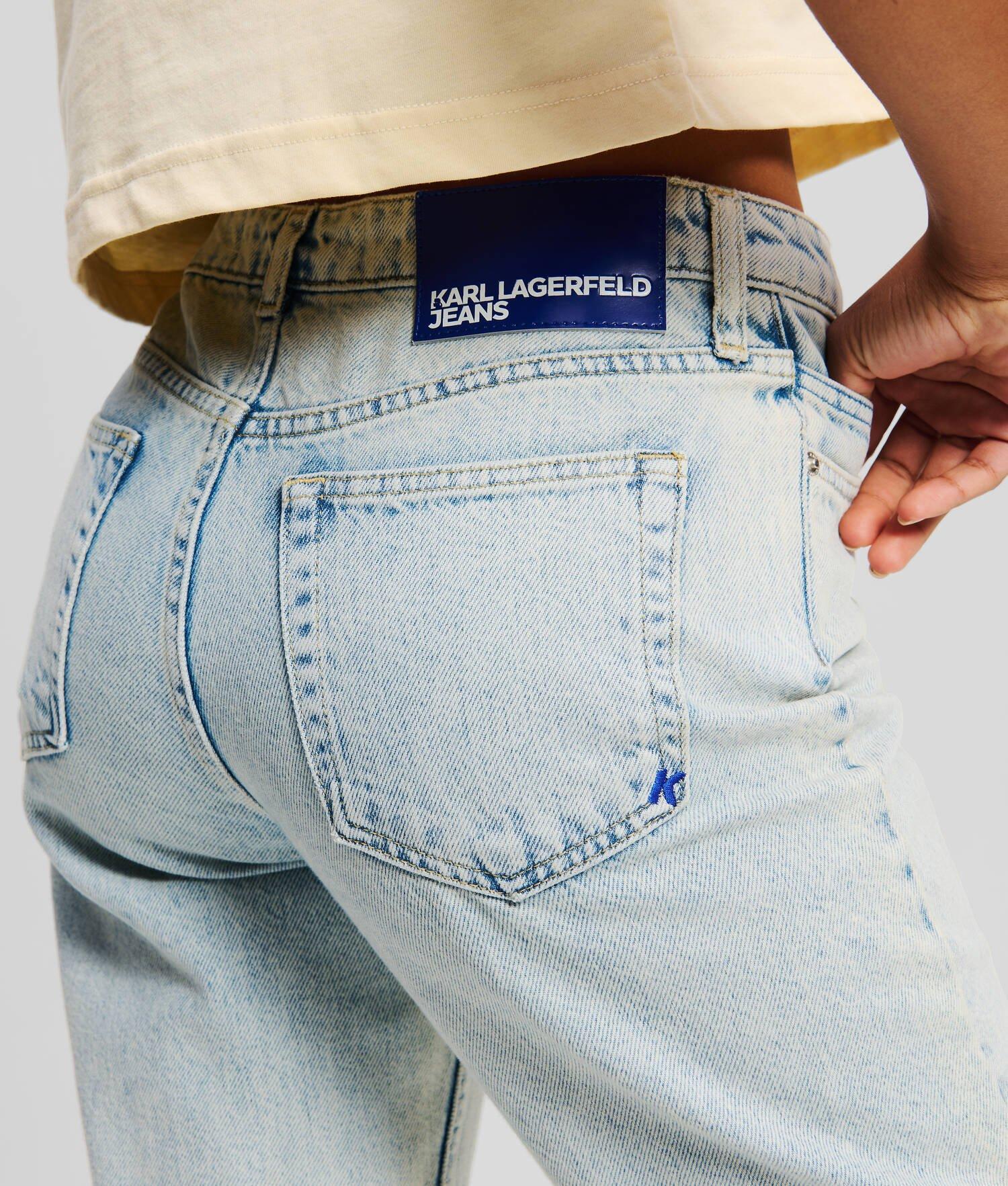 MOM JEANS Product Image