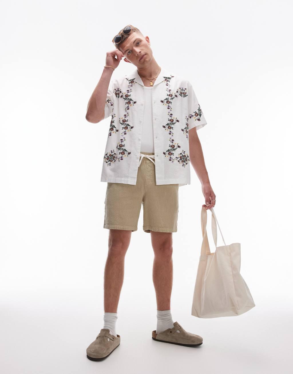 Topman short sleeve relaxed embroidered floral shirt in white Product Image