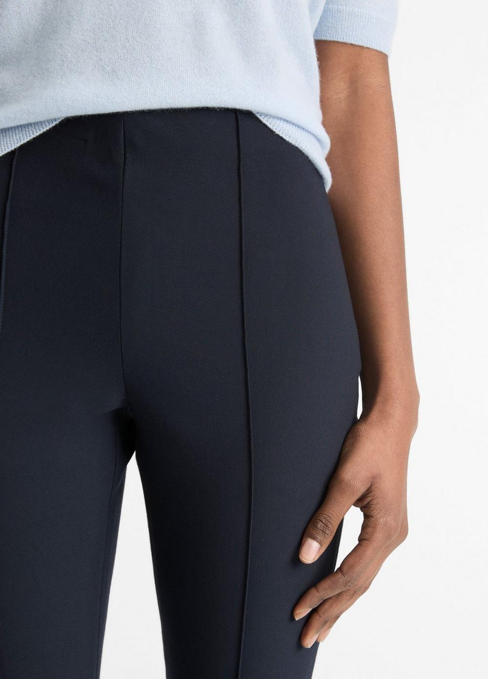 Womens Mid-Rise Pintuck Crop Flare Pant, Pebble, Size L Vince Product Image