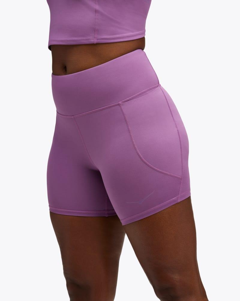 HOKA Women's Elaro 5" Bike Short in Amethyst, Size Large Product Image