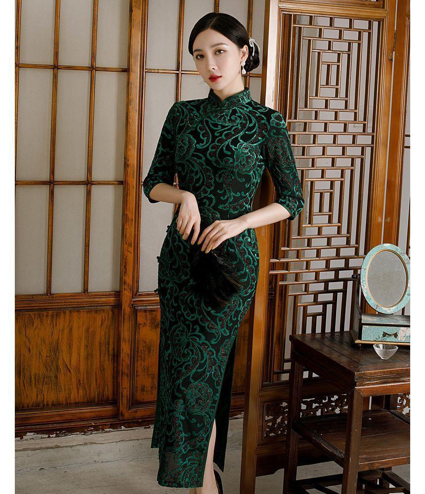 Elbow-Sleeve Glitter Panel Midi Qipao Product Image