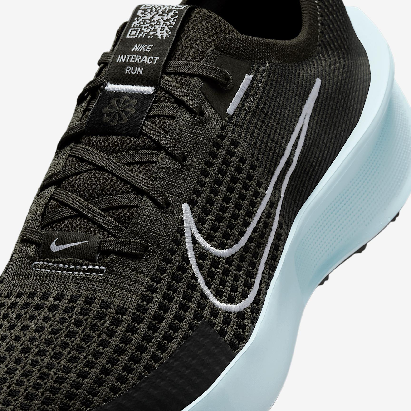 Nike Interact Run Men's Road Running Shoes Product Image