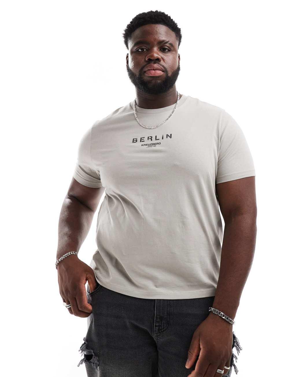 ASOS DESIGN muscle fit T-shirt in gray with front print Product Image