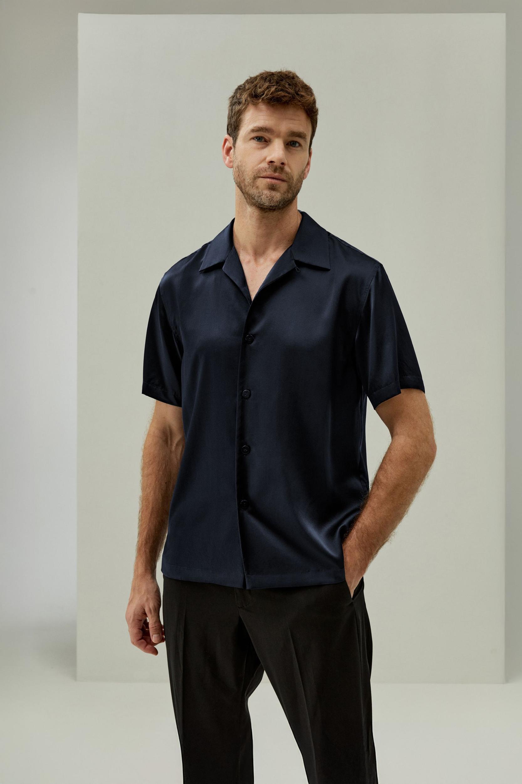 Men's Silk Camp Shirt Product Image