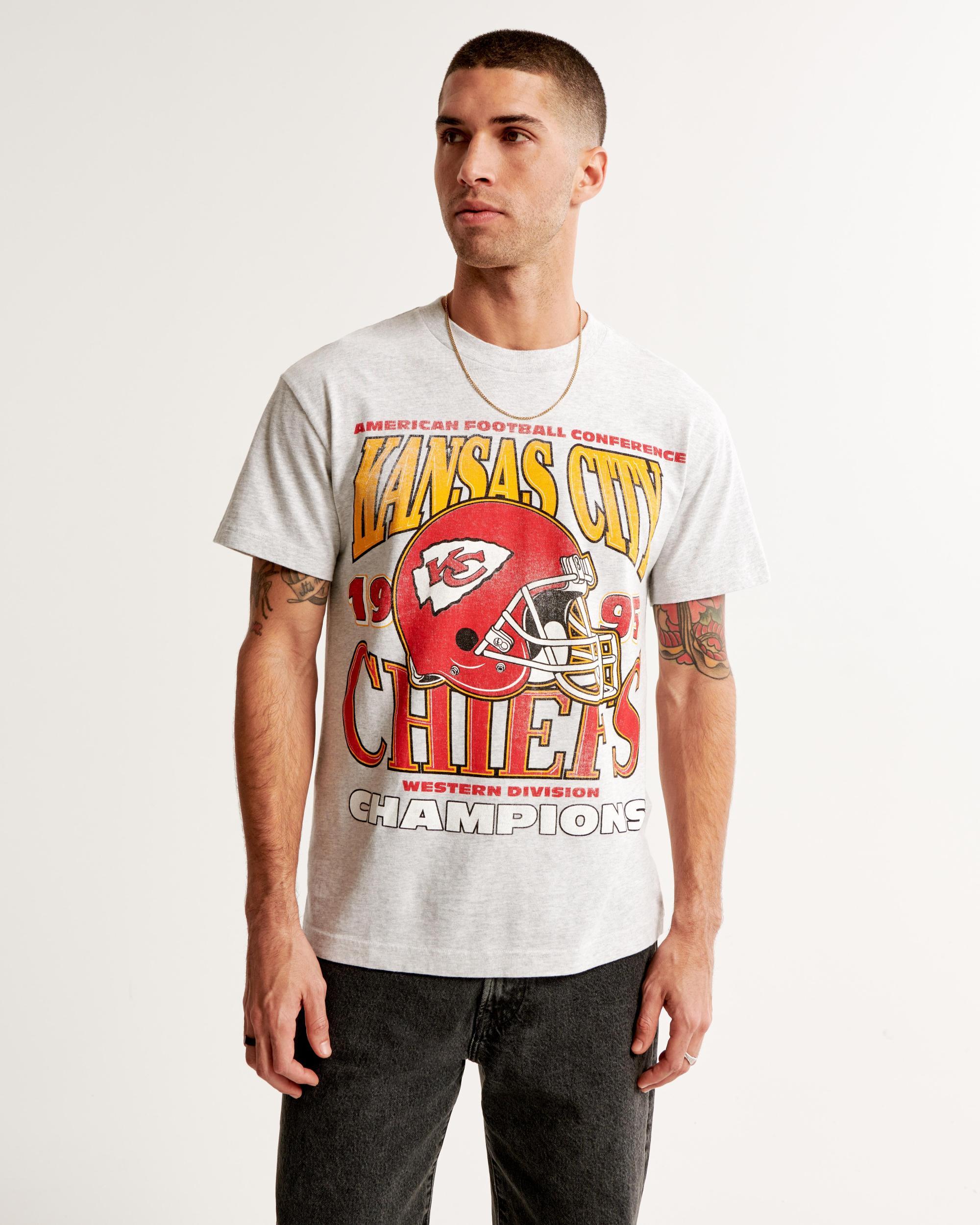 Tampa Bay Buccaneers Graphic Tee Product Image
