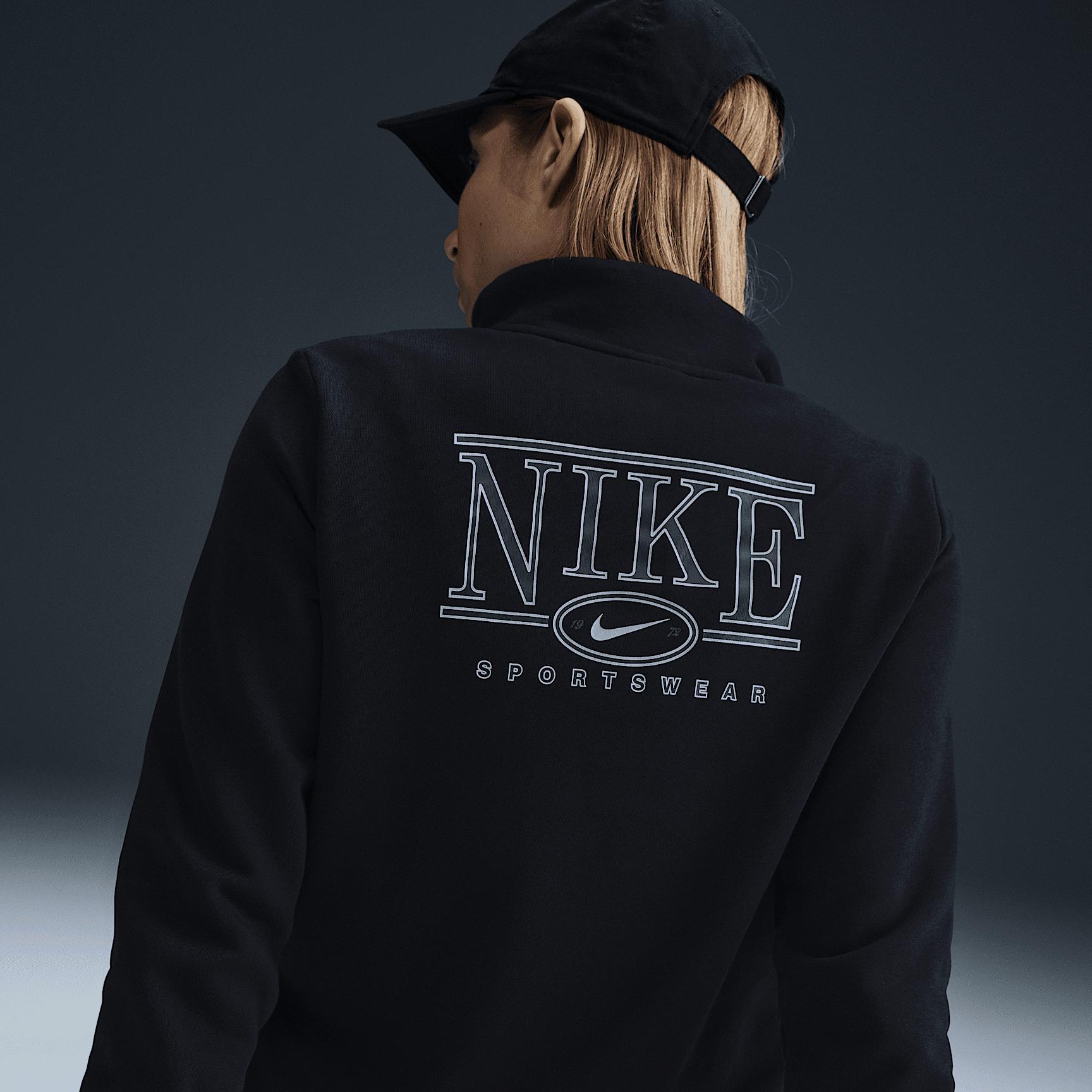 Nike Sportswear Club Fleece Women's Mock-Neck 1/2-Zip Graphic Top Product Image