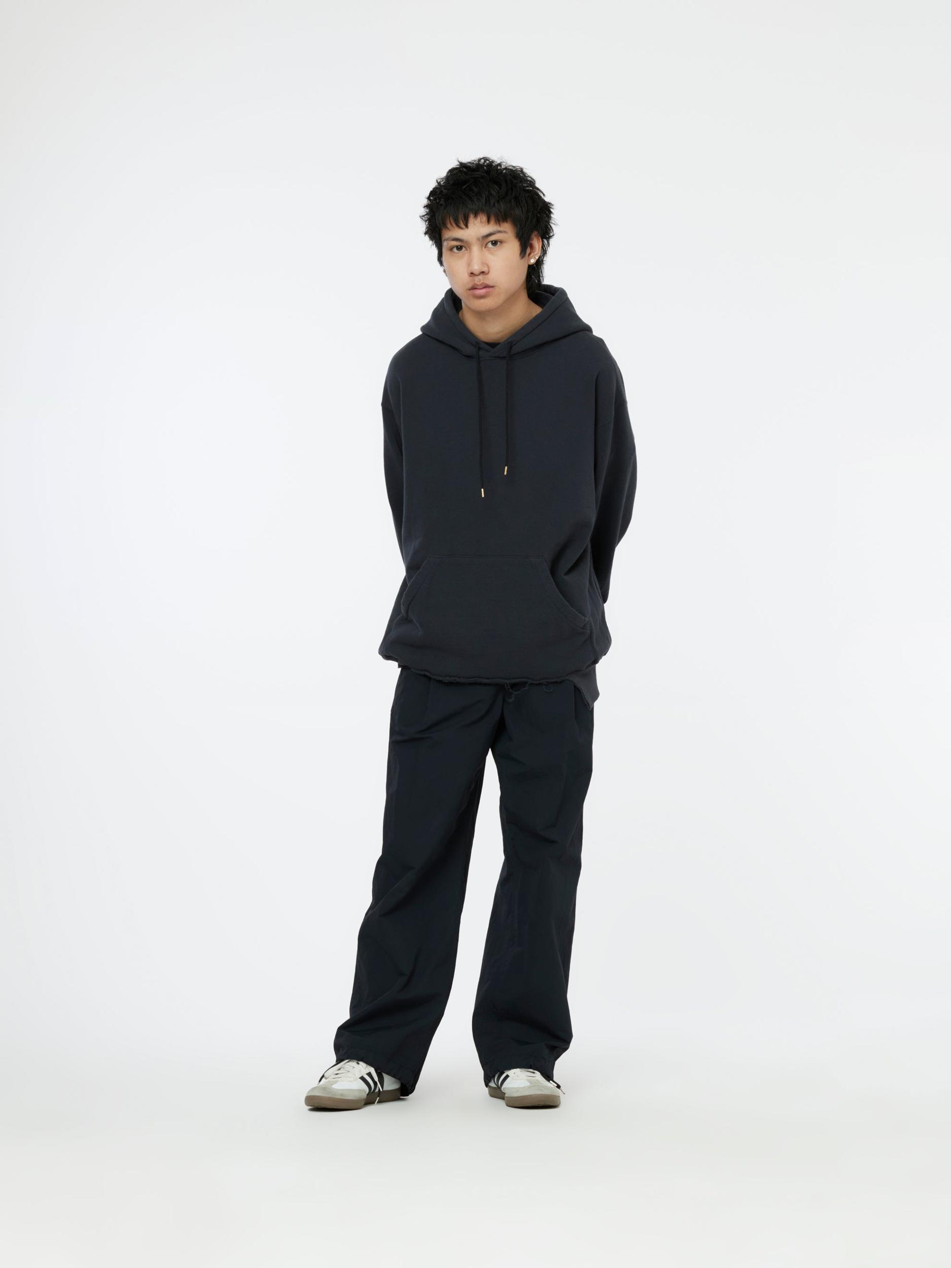 Kangaroo Pocket Hoodie (Black) Product Image