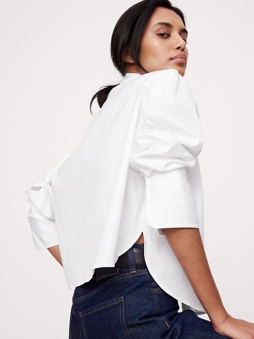 The Boxy Crop Denim Shirt Product Image