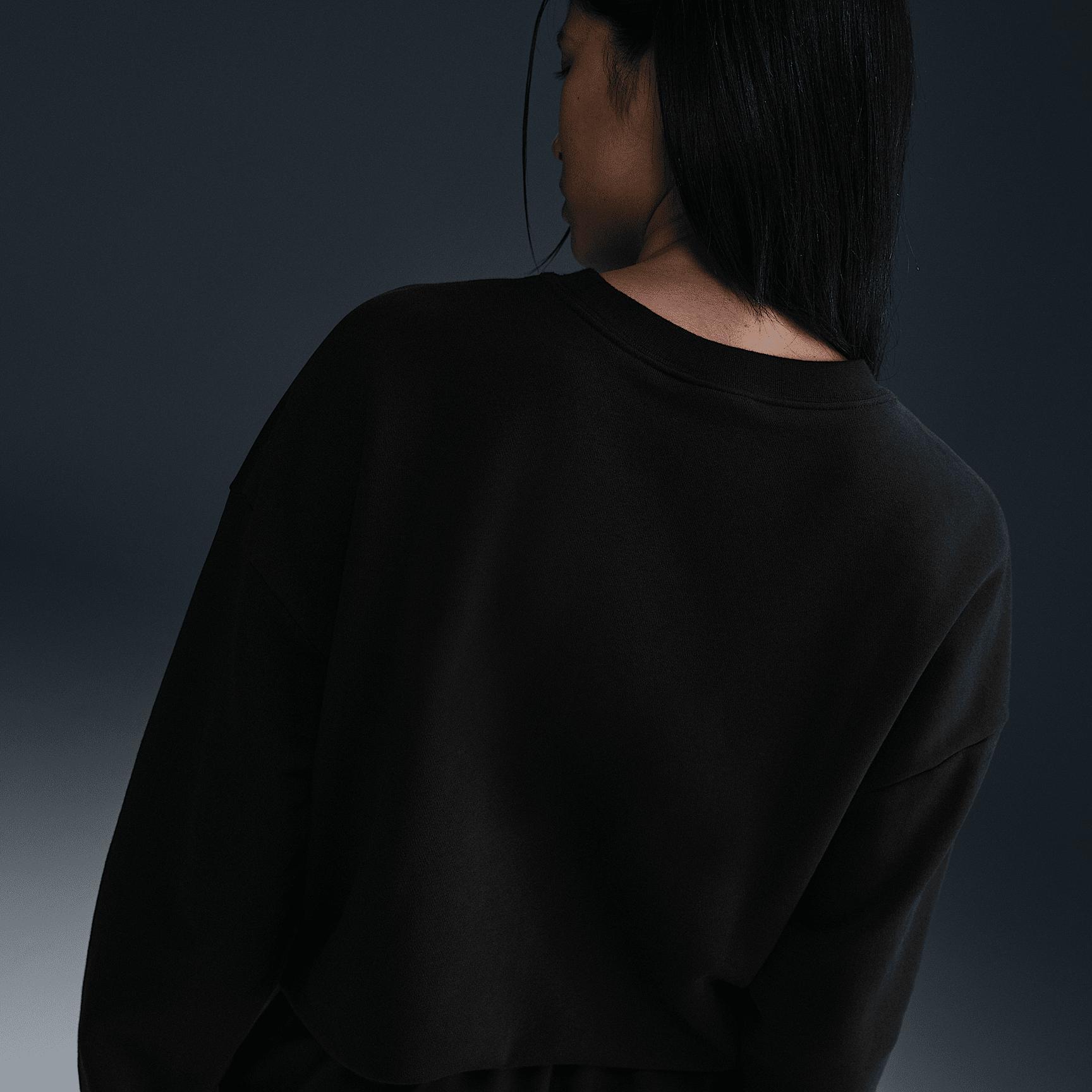 Women's Nike Sportswear Club Fleece Loose Crew-Neck Sweatshirt Product Image