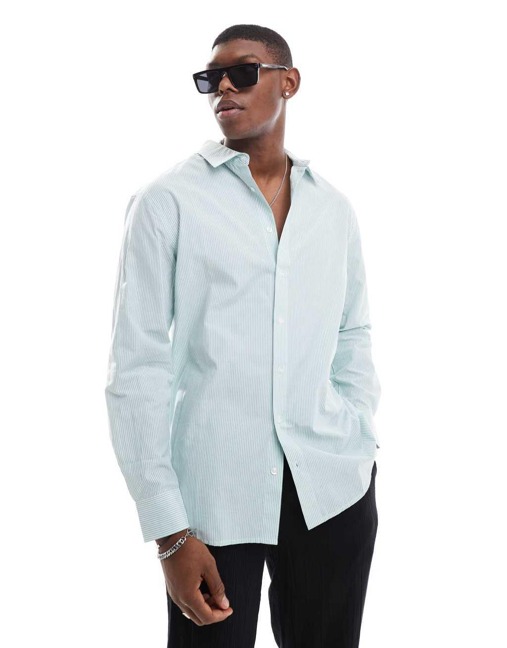 sol beach seersucker stripe long sleeve beach shirt in green and white Product Image