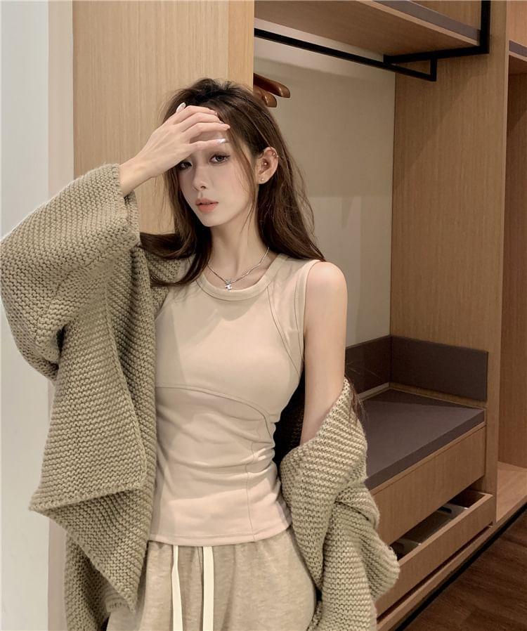 Crew Neck Plain Tank Top Product Image