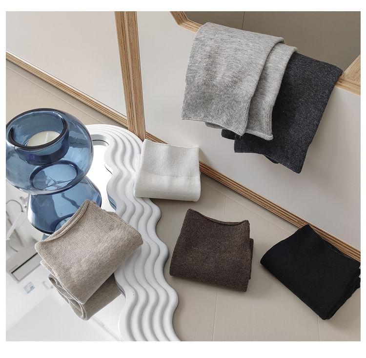 Plain Crew Socks Product Image
