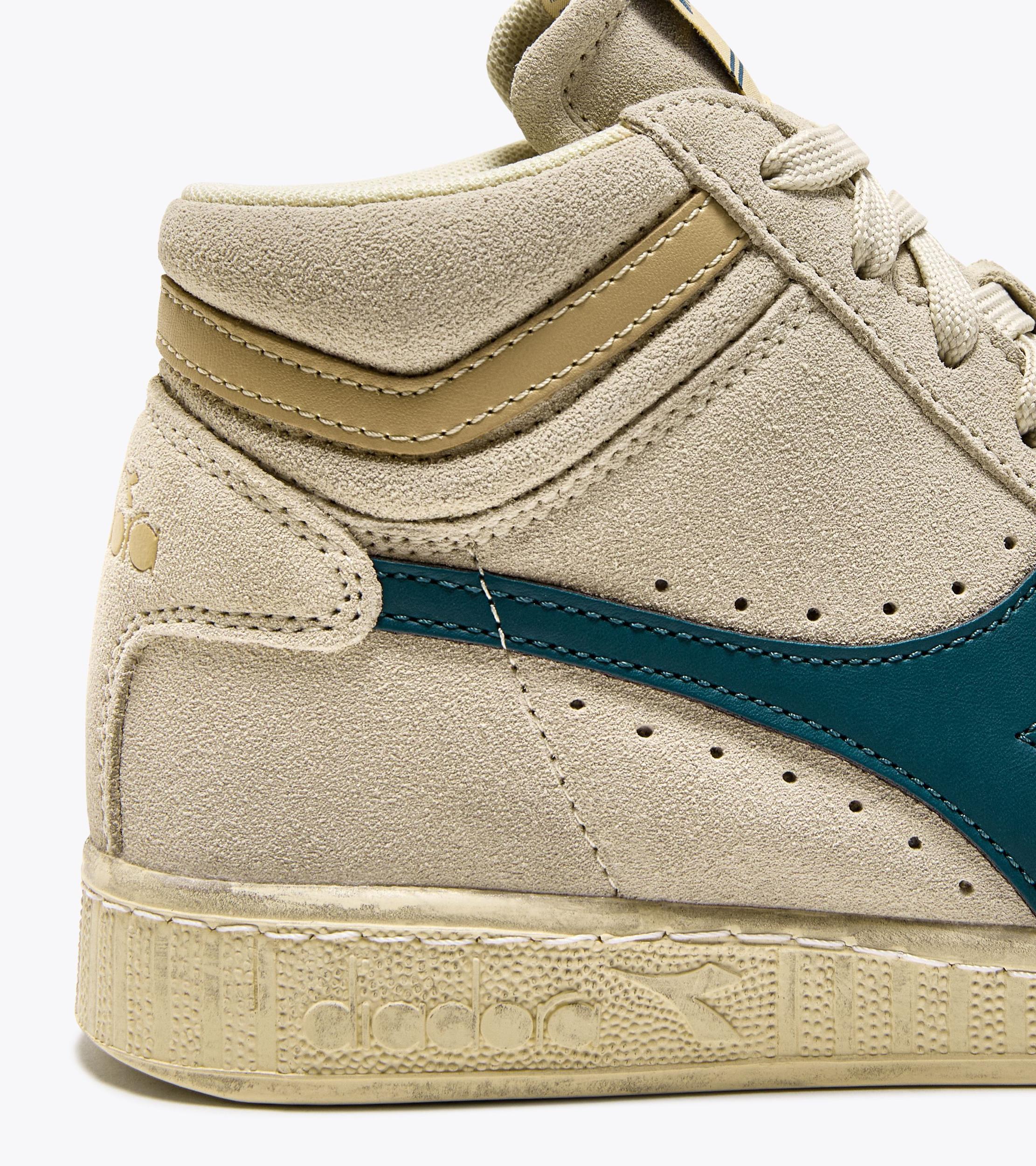 GAME L HIGH SUEDE WAXED Product Image