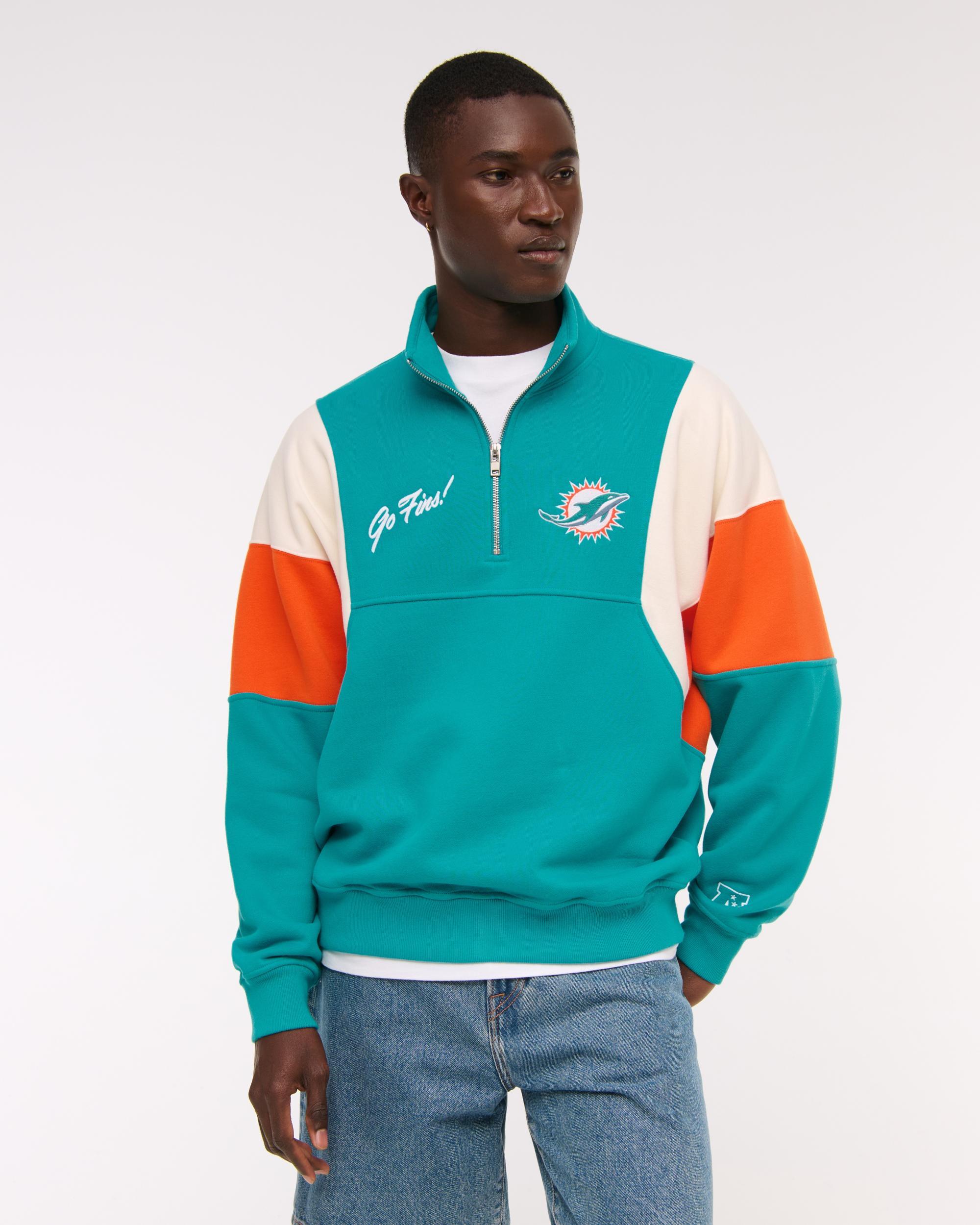 Dallas Cowboys Half-Zip Sweatshirt Product Image