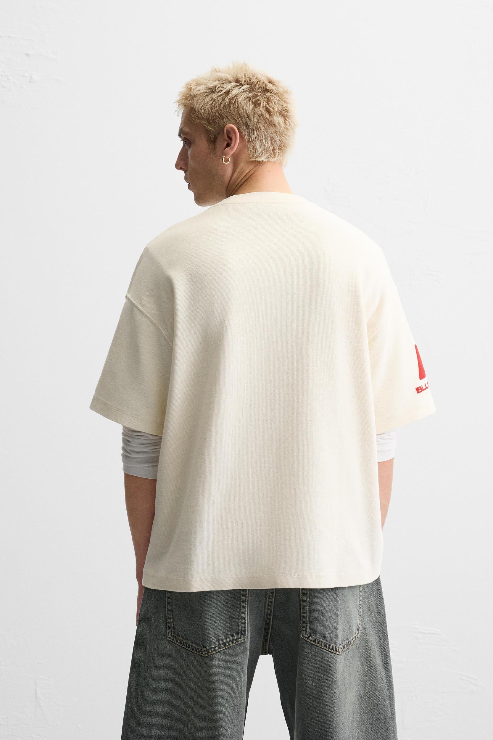 TEXTURED TEXT SWEATSHIRT Product Image