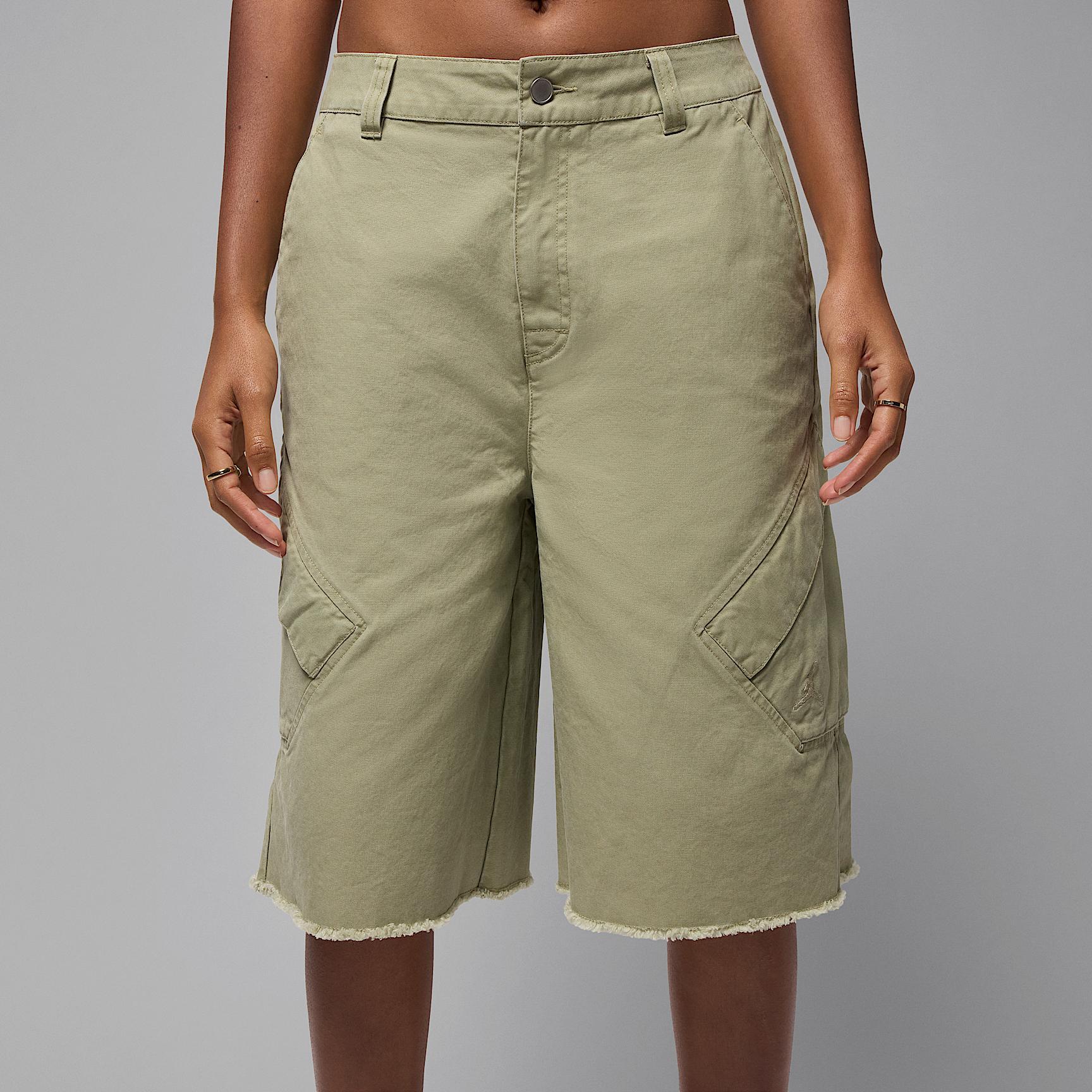 Jordan Flight Chicago Women's Big Shorts Product Image