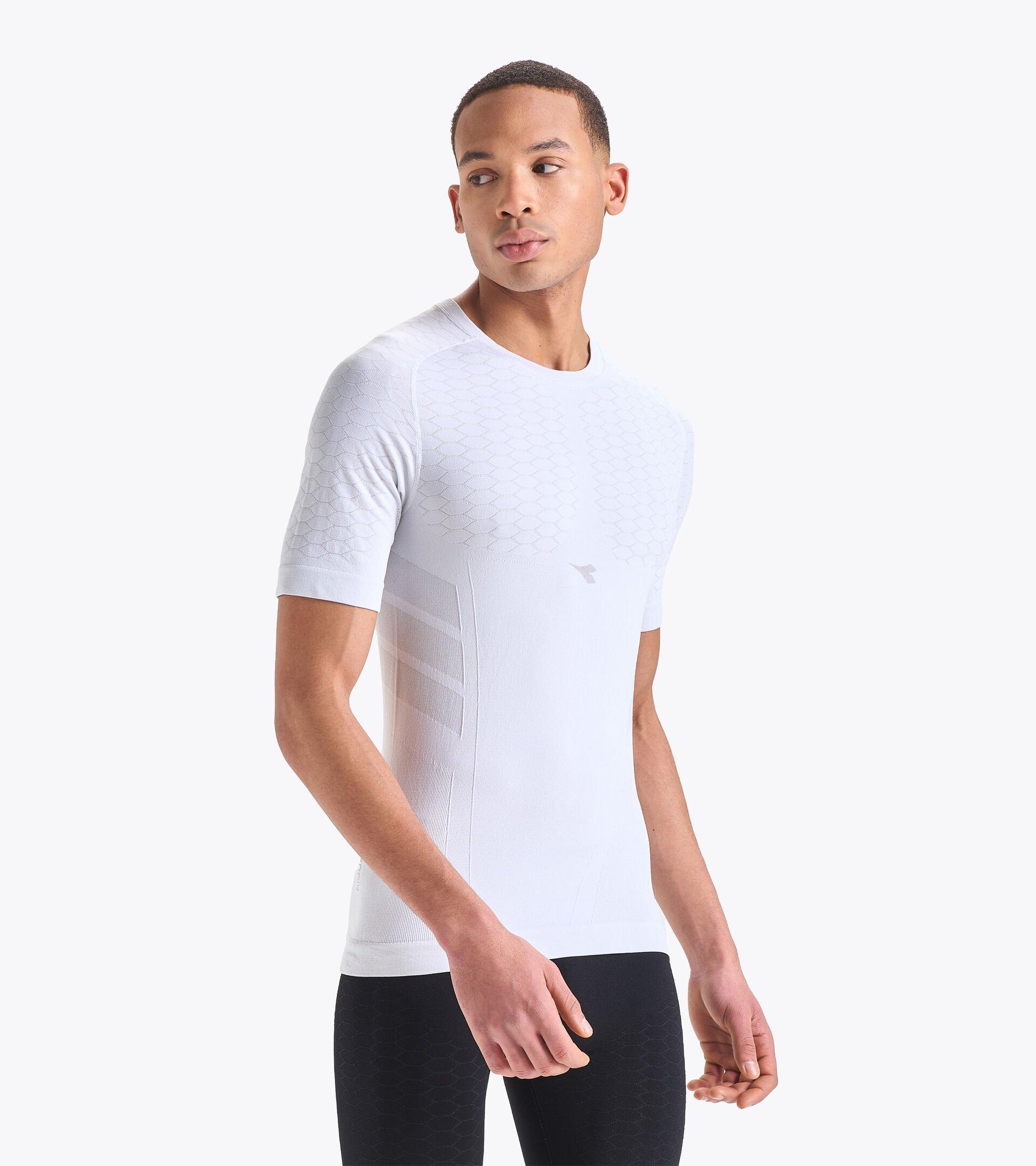 SS T-SHIRT ACT Product Image
