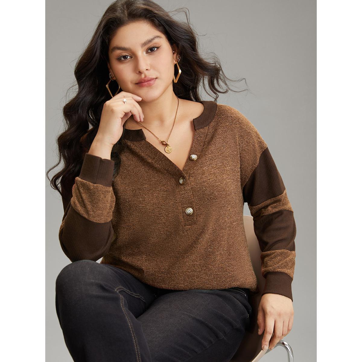 Plus Size Contrast Patchwork Notched Button Up T-shirt DarkBrown Women Casual Contrast Plain Notched collar Dailywear T-shirts BloomChic 22-24/3X Product Image