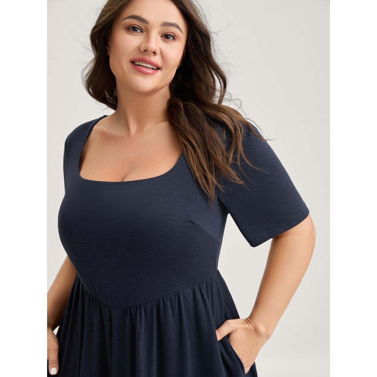 Plus Size Scoop Neck Stretch Solid Pockets Midi Dress Indigo Women U-neck Short sleeve Curvy BloomChic 26/4X Product Image