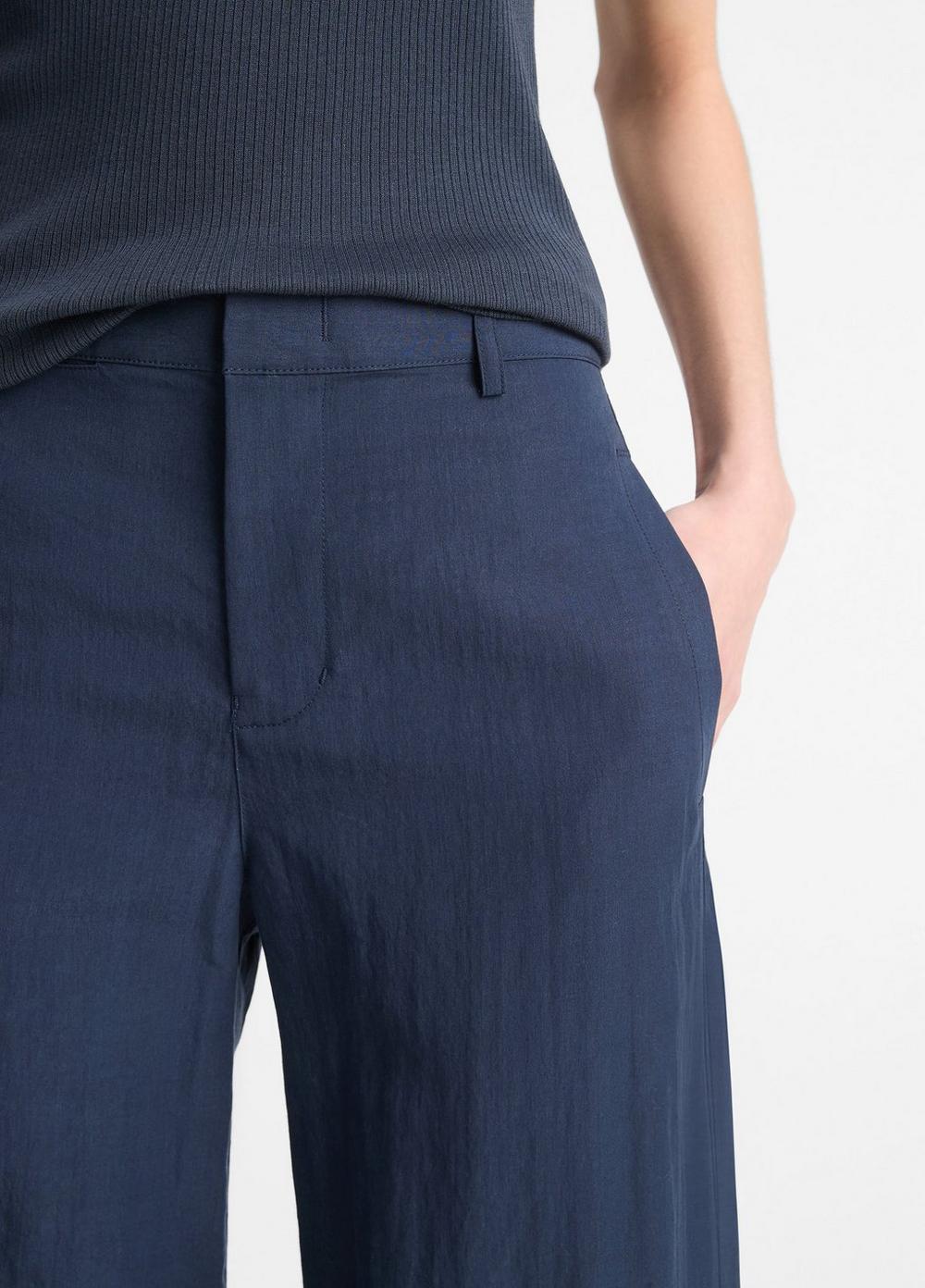Womens Mid-Rise Textured Wide-Leg Trouser, Cliffside, Size 10 Vince Product Image