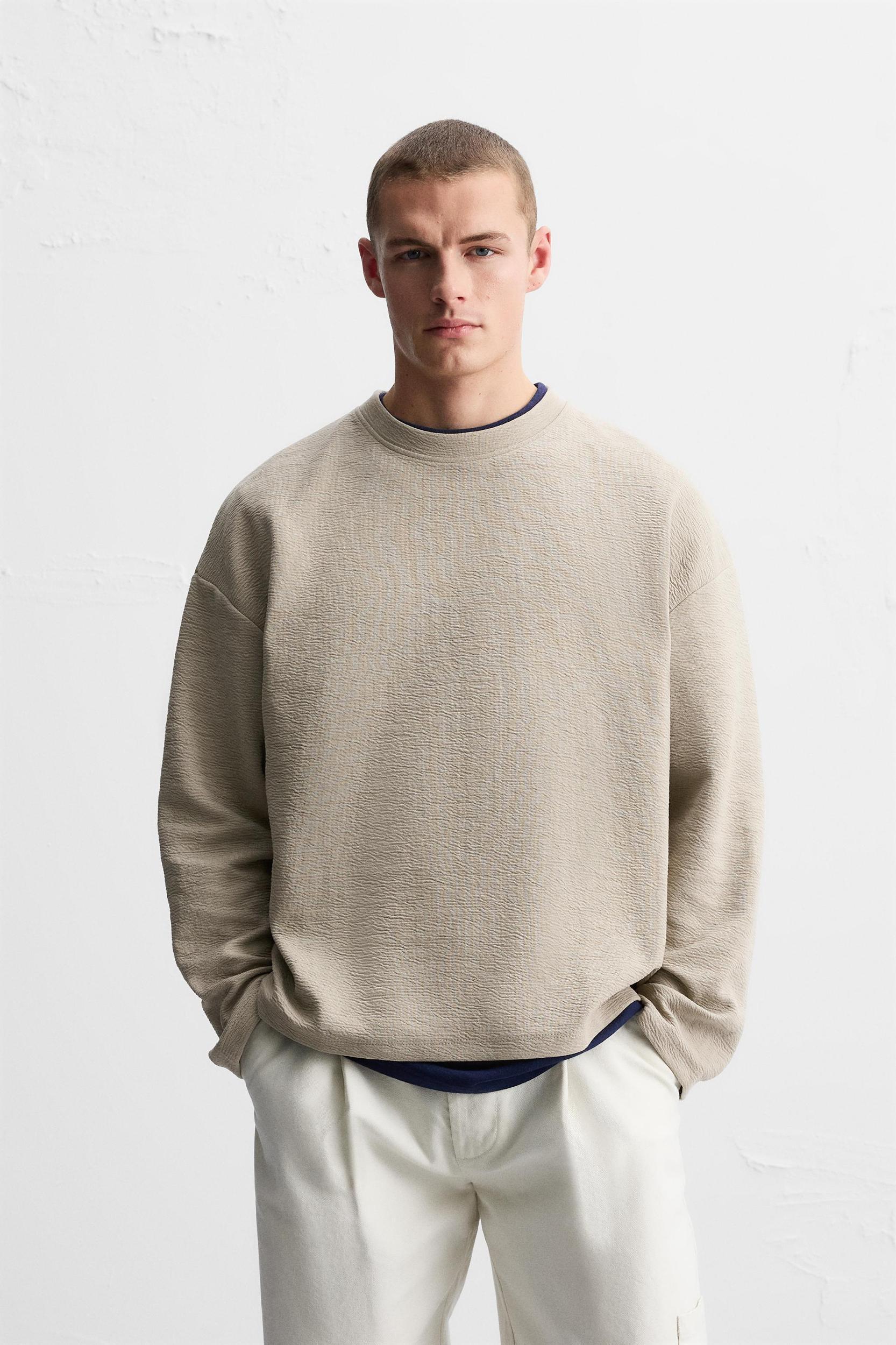 RAISED JACQUARD SWEATSHIRT Product Image