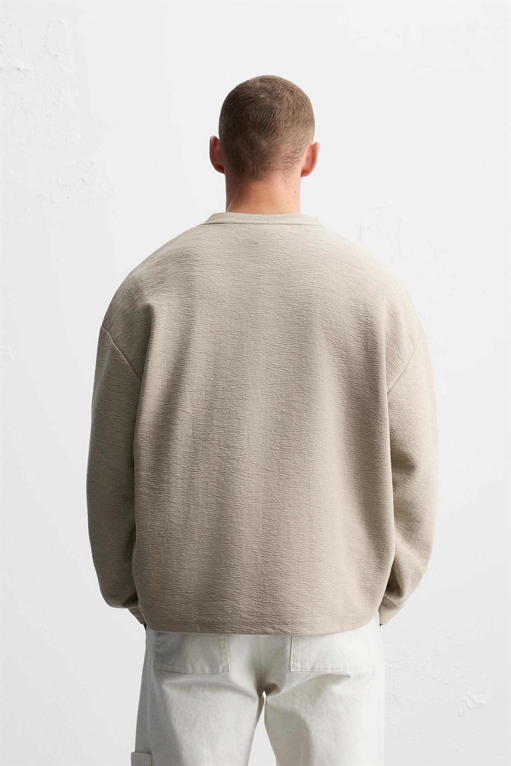 RAISED JACQUARD SWEATSHIRT Product Image