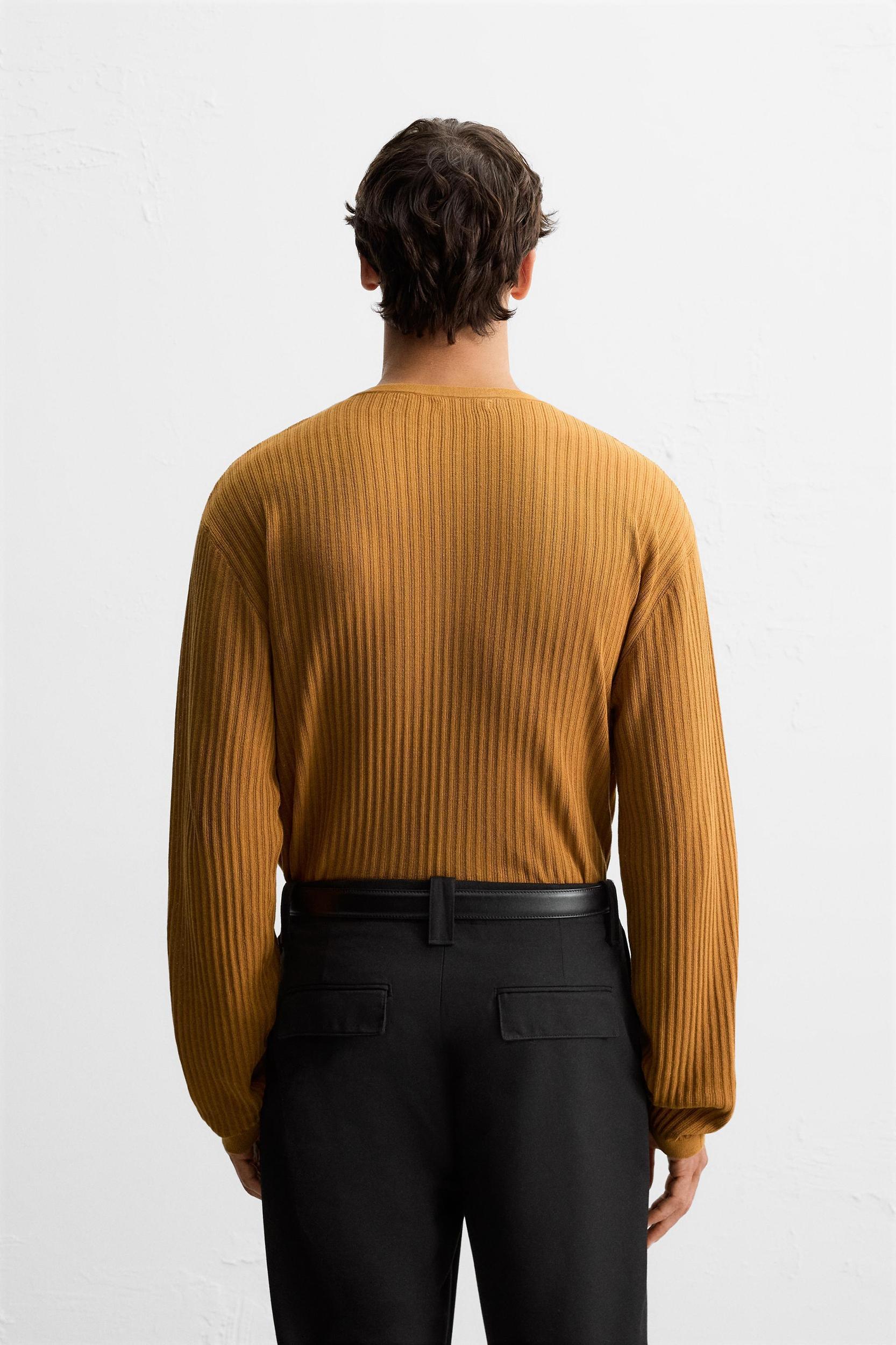 BUTTON NECK KNIT T-SHIRT Product Image