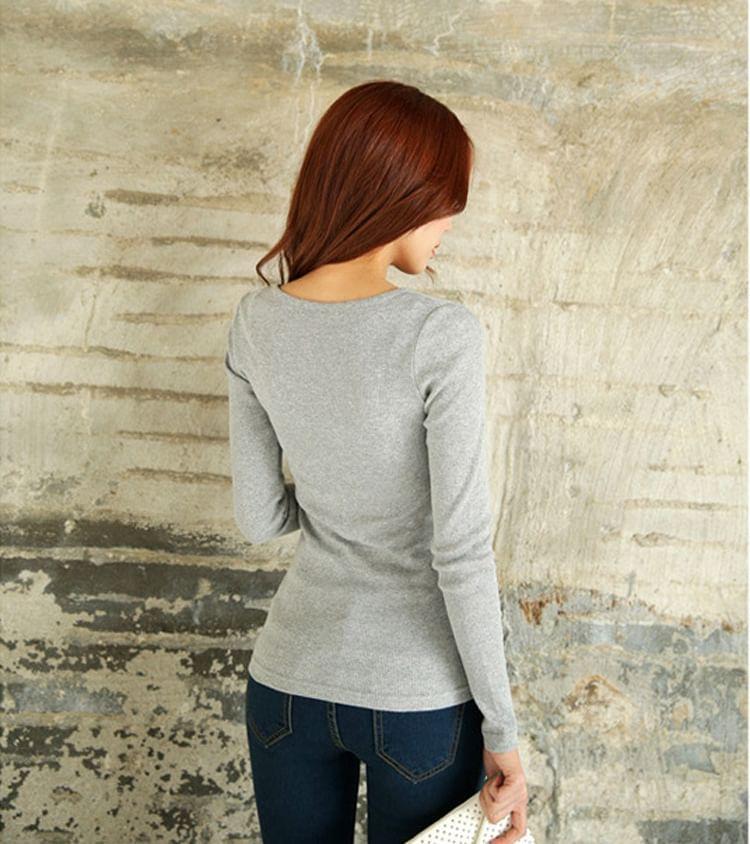Long-Sleeve Plain Ribbed Henley T-Shirt Product Image
