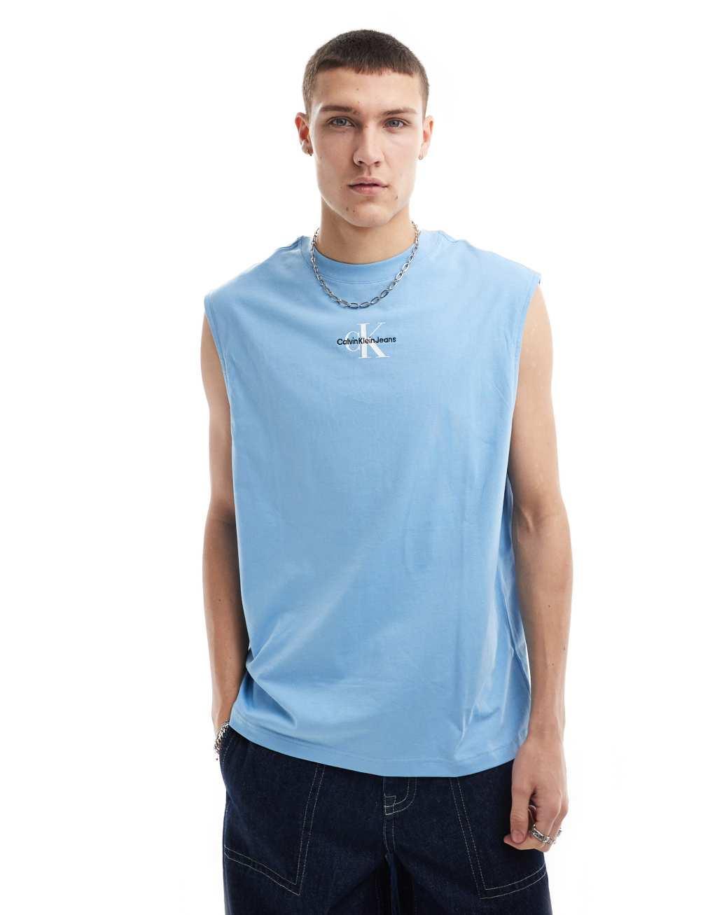 Calvin Klein Jeans monologo sleeveless T-shirt in blue Product Image