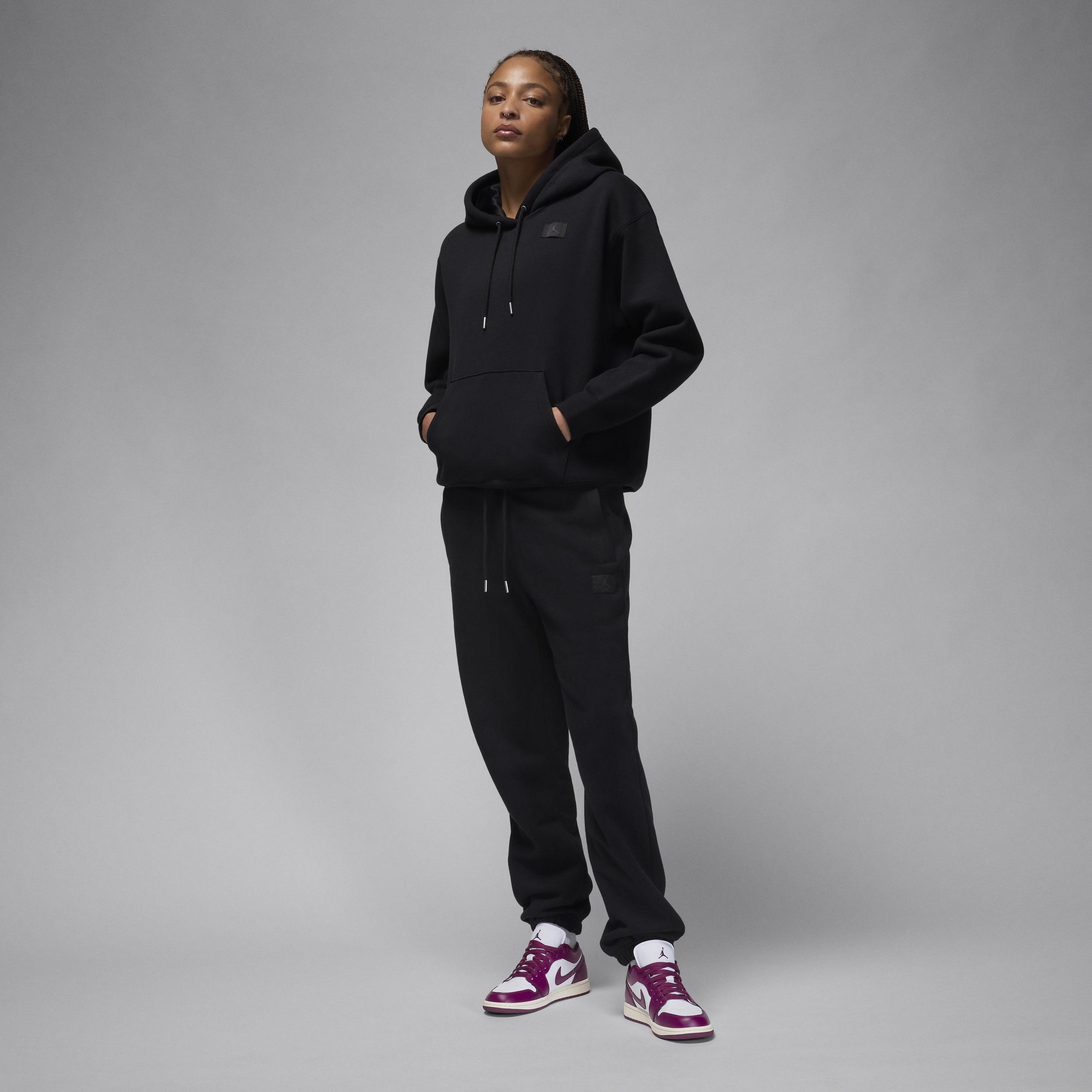 Womens Air Retro 1 Low Casual Shoes Product Image