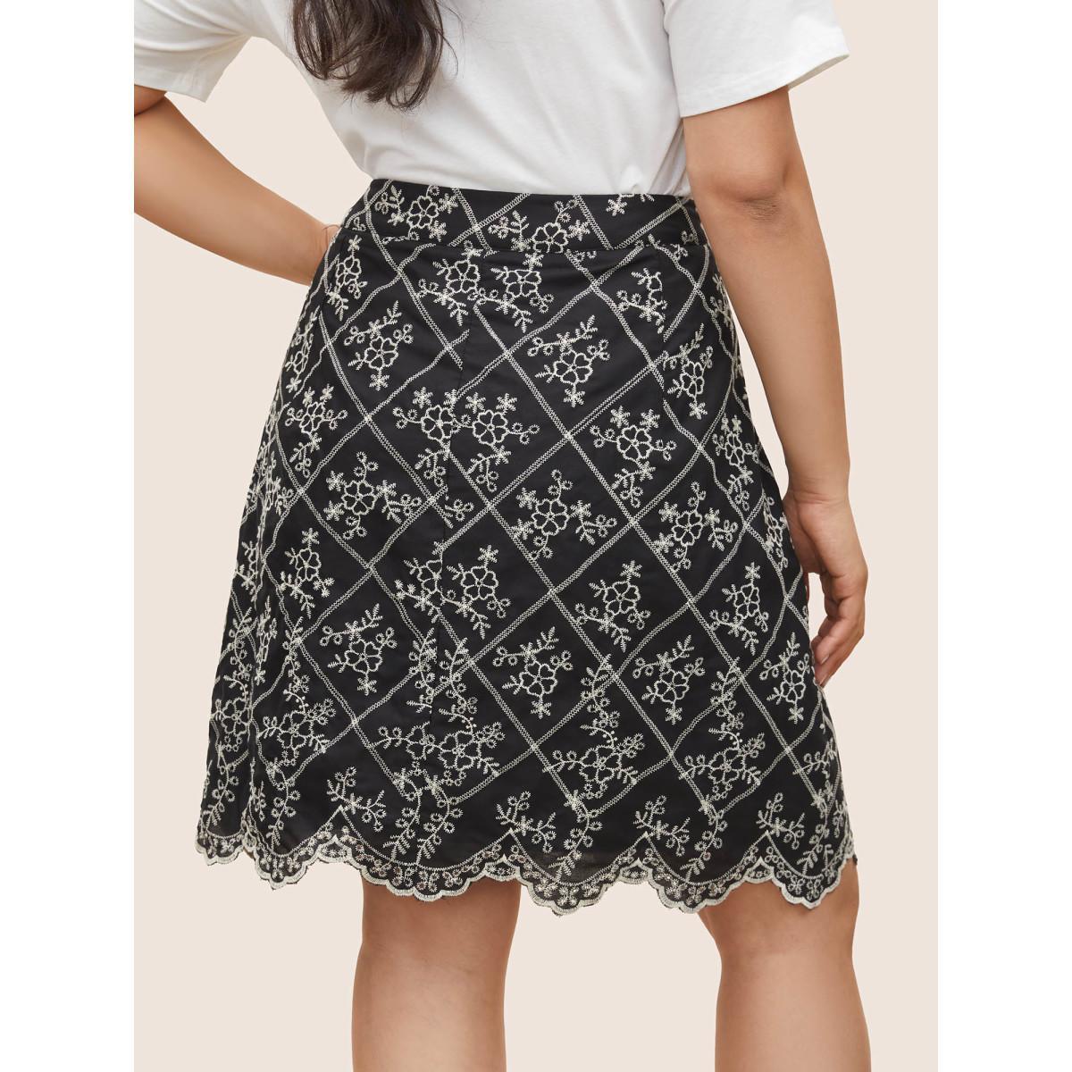 Plus Size Bandana Embroidered Zipper Fly Skirt Women Black Resort Embroidered No stretch Vacation Skirts BloomChic 14-16/1X Product Image