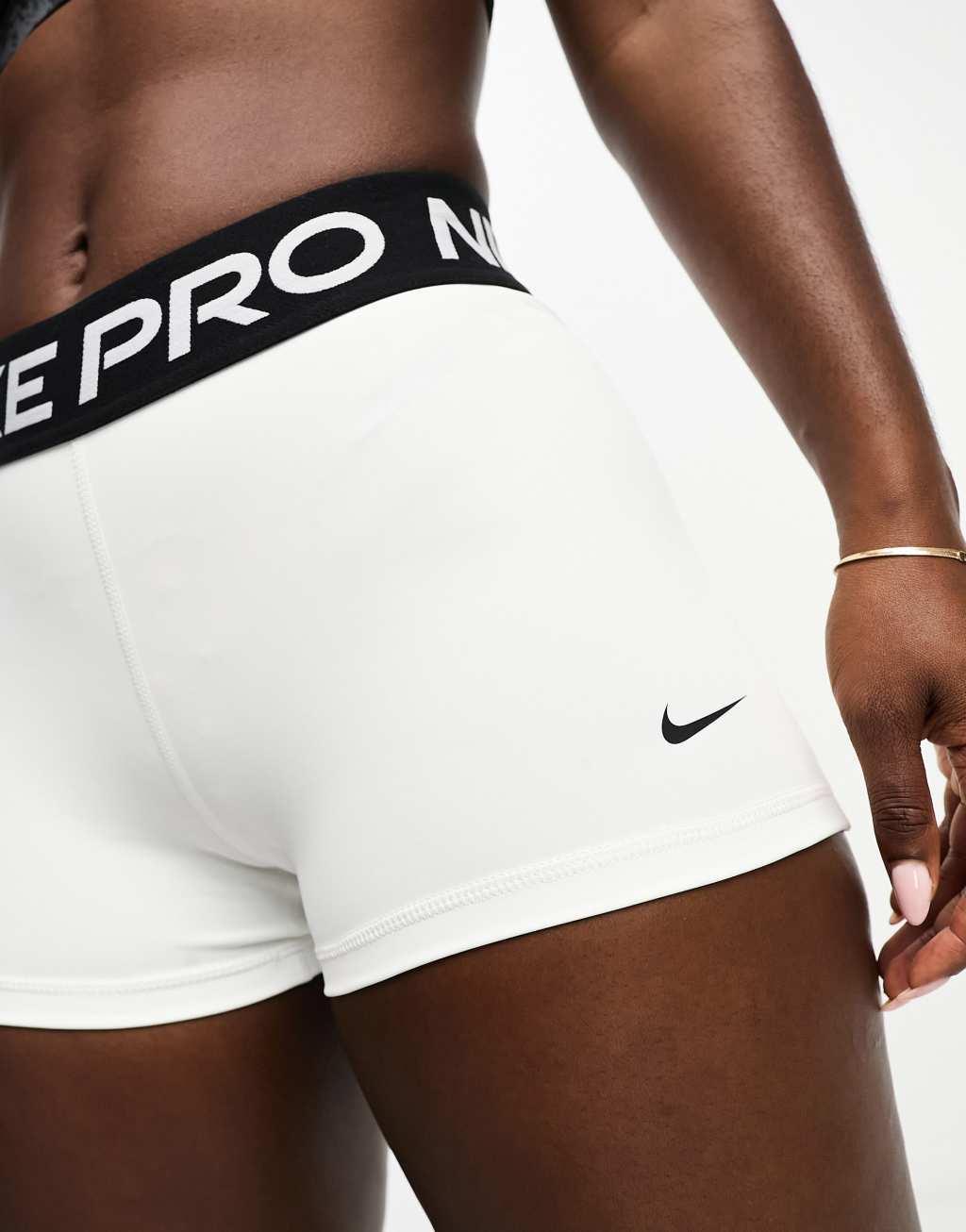 Nike Training Pro 365 3inch shorts Product Image