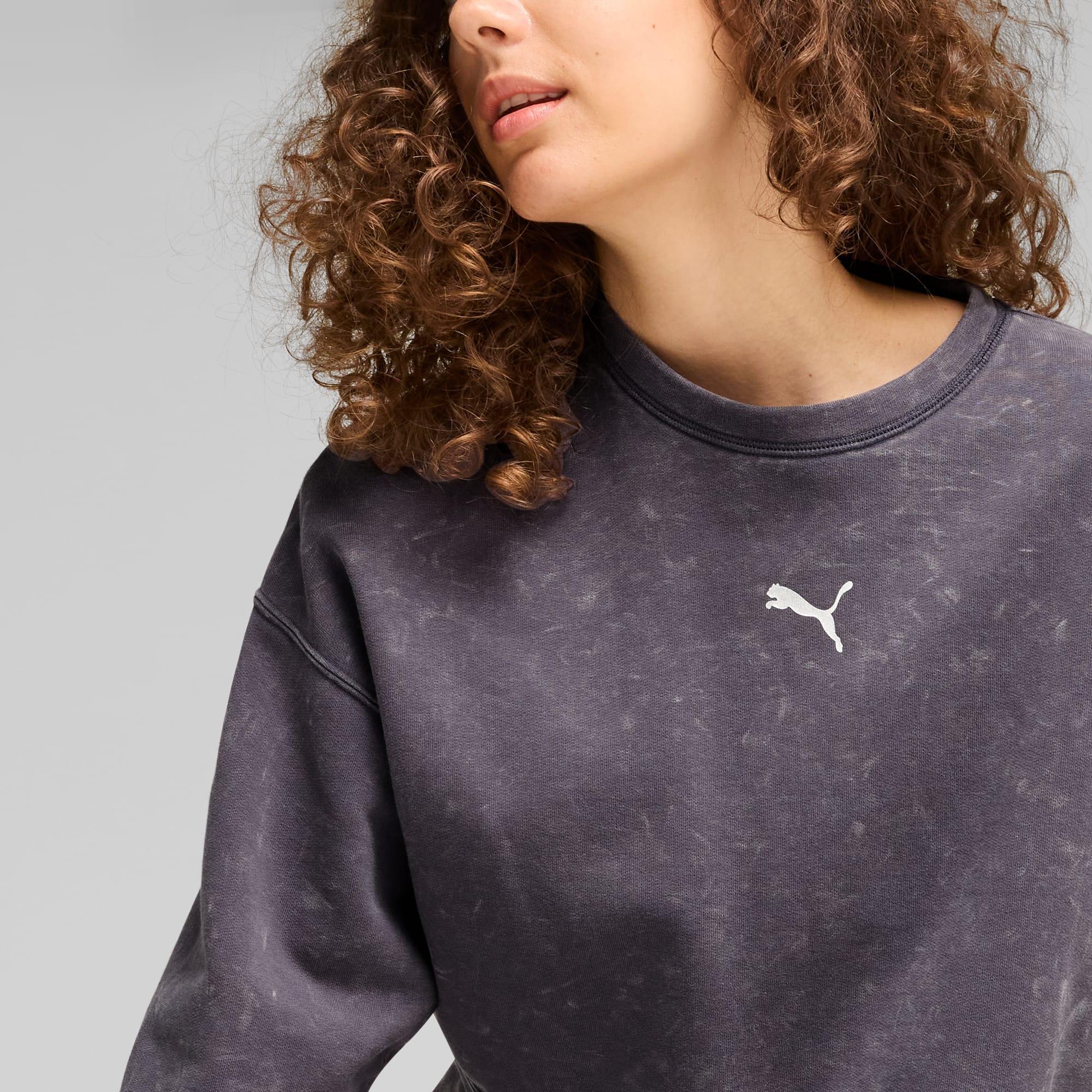 PUMA DARE TO Relaxed Washed Crew Women in Galactic Grey Product Image