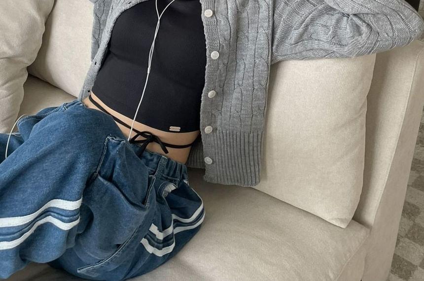 Plain Round Neck Slim-Fit Cardigan Product Image