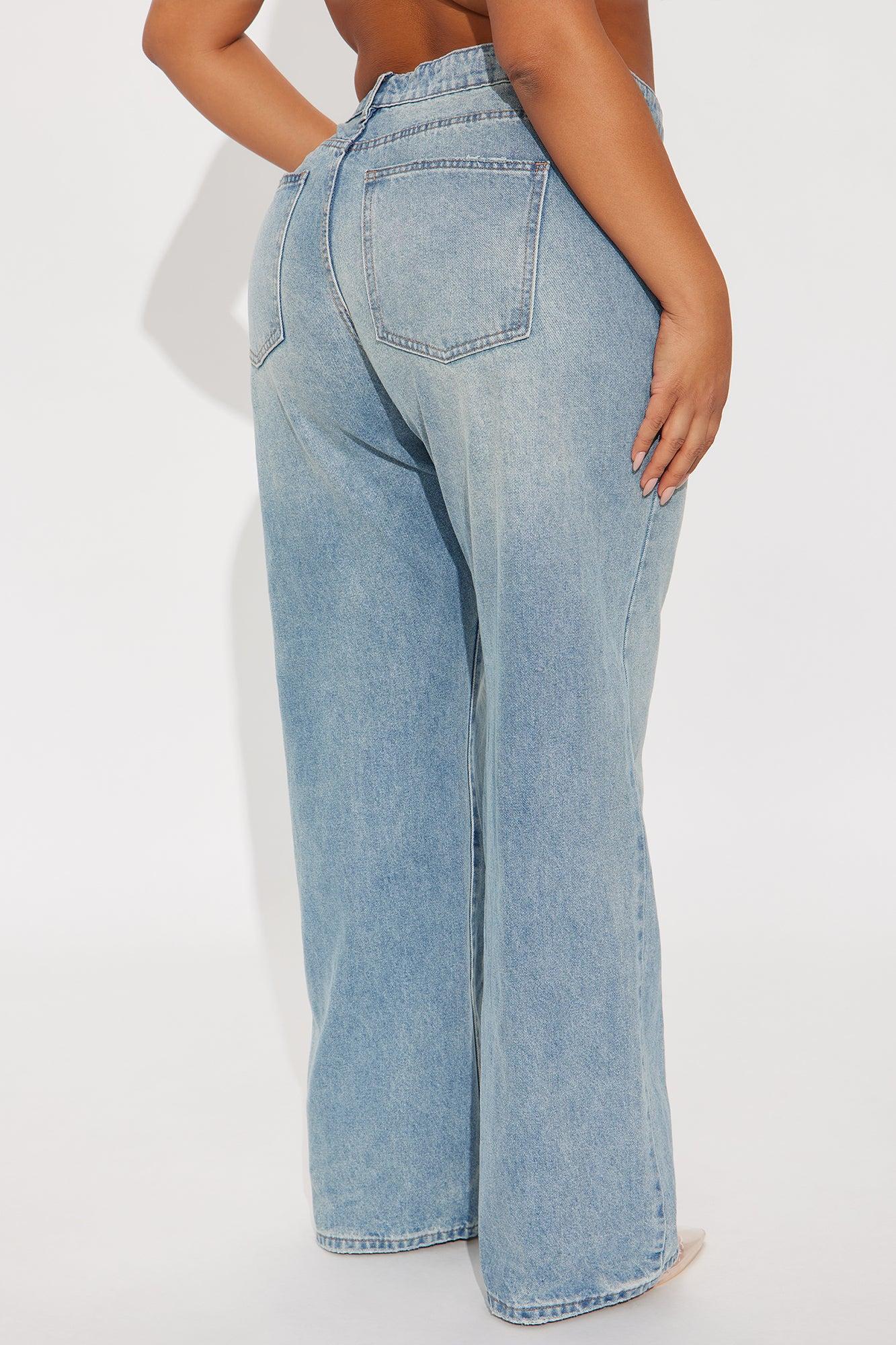 Minimal Muse Straight Leg Jeans - Light Wash Product Image