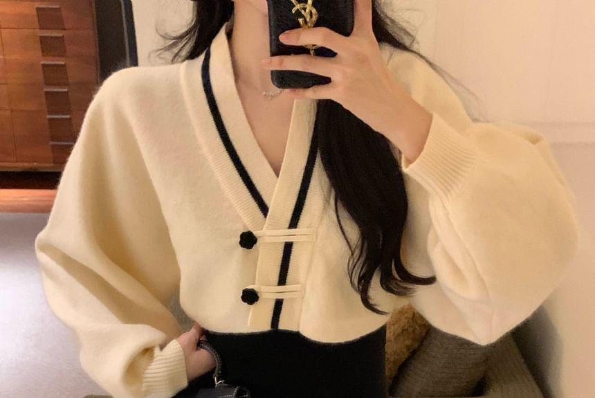 V-Neck Two Tone Crop Frog Button Cardigan / Sleeveless Square Neck Plain Midi A-Line Dress Product Image