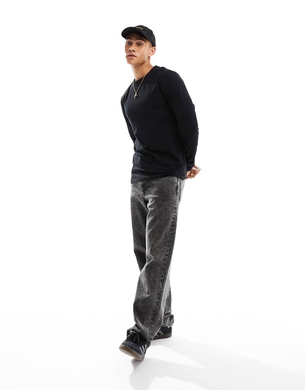 ASOS DESIGN essential long sleeve crew neck T-shirt in black Product Image