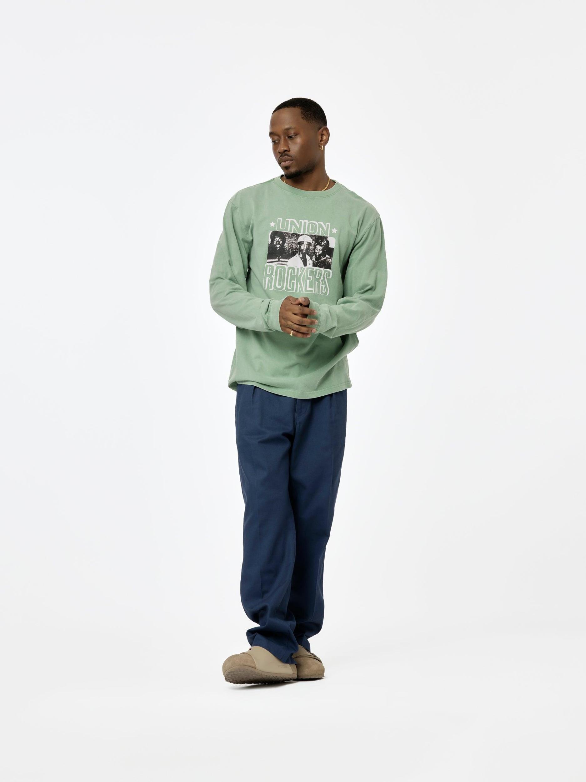 Flick Up L/S Tee (English Ivy) Product Image
