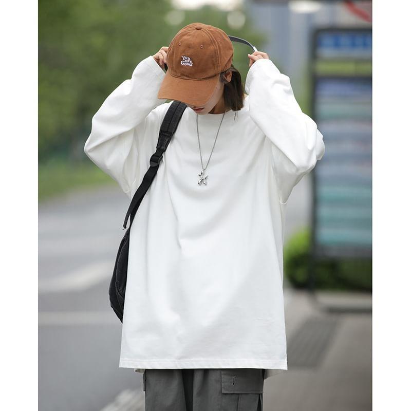 Long-Sleeve Crew Neck Plain T-Shirt Product Image